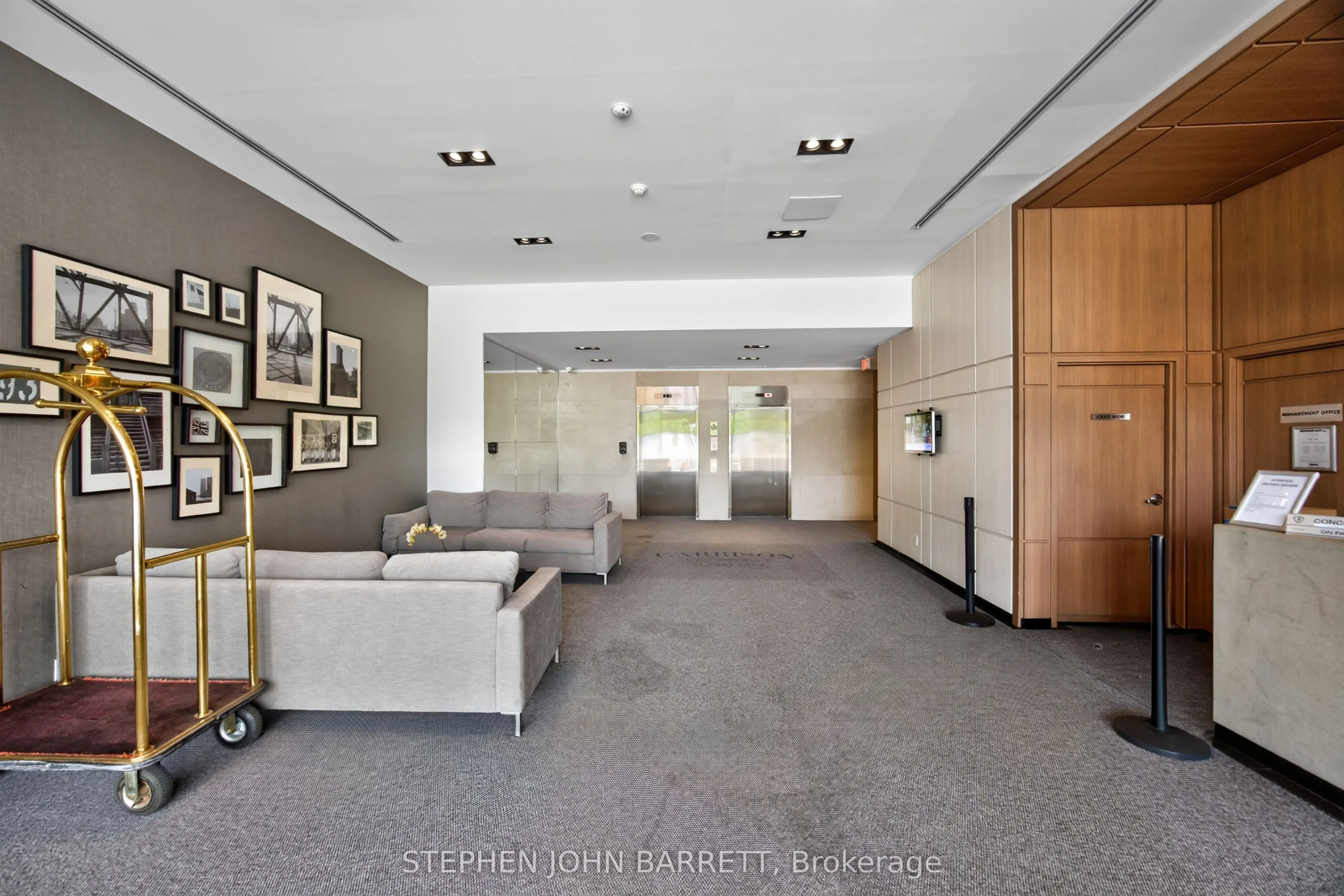 169 Fort York Boulevard #206