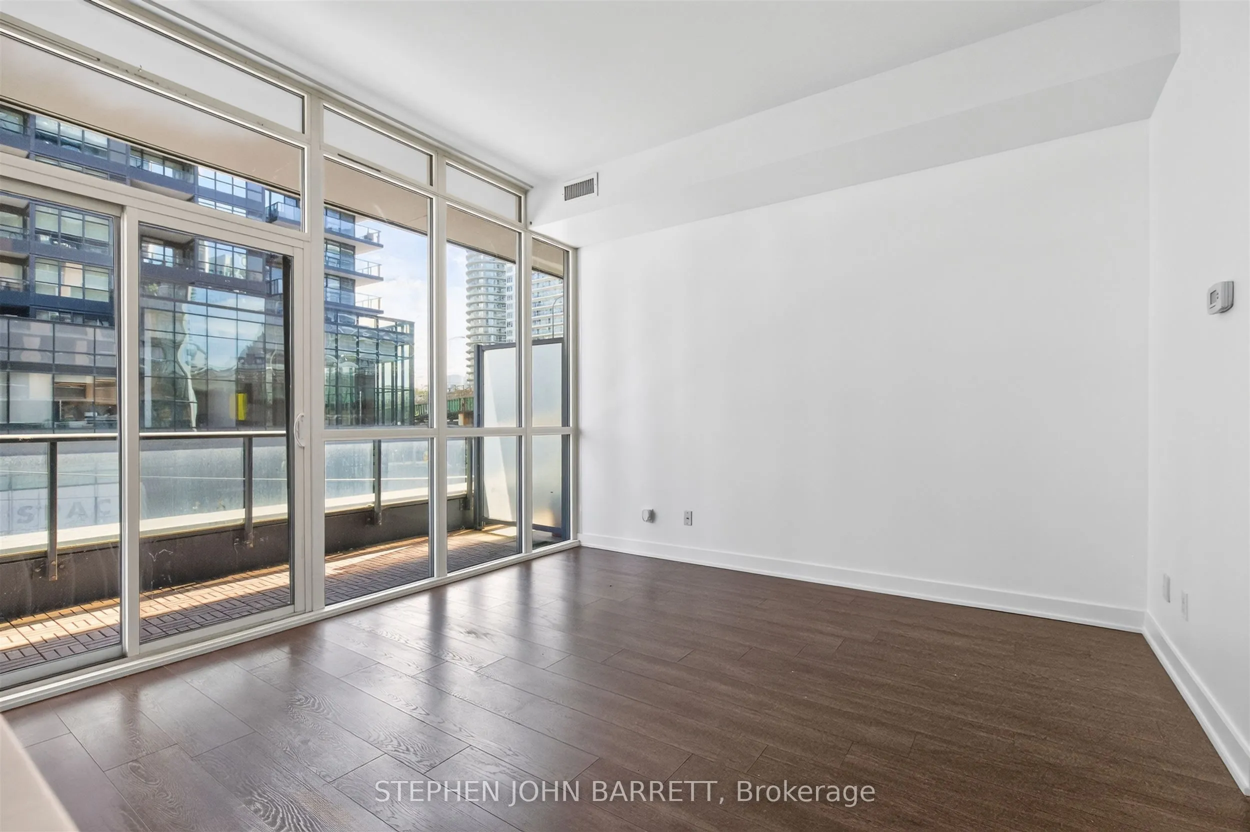 169 Fort York Boulevard #206