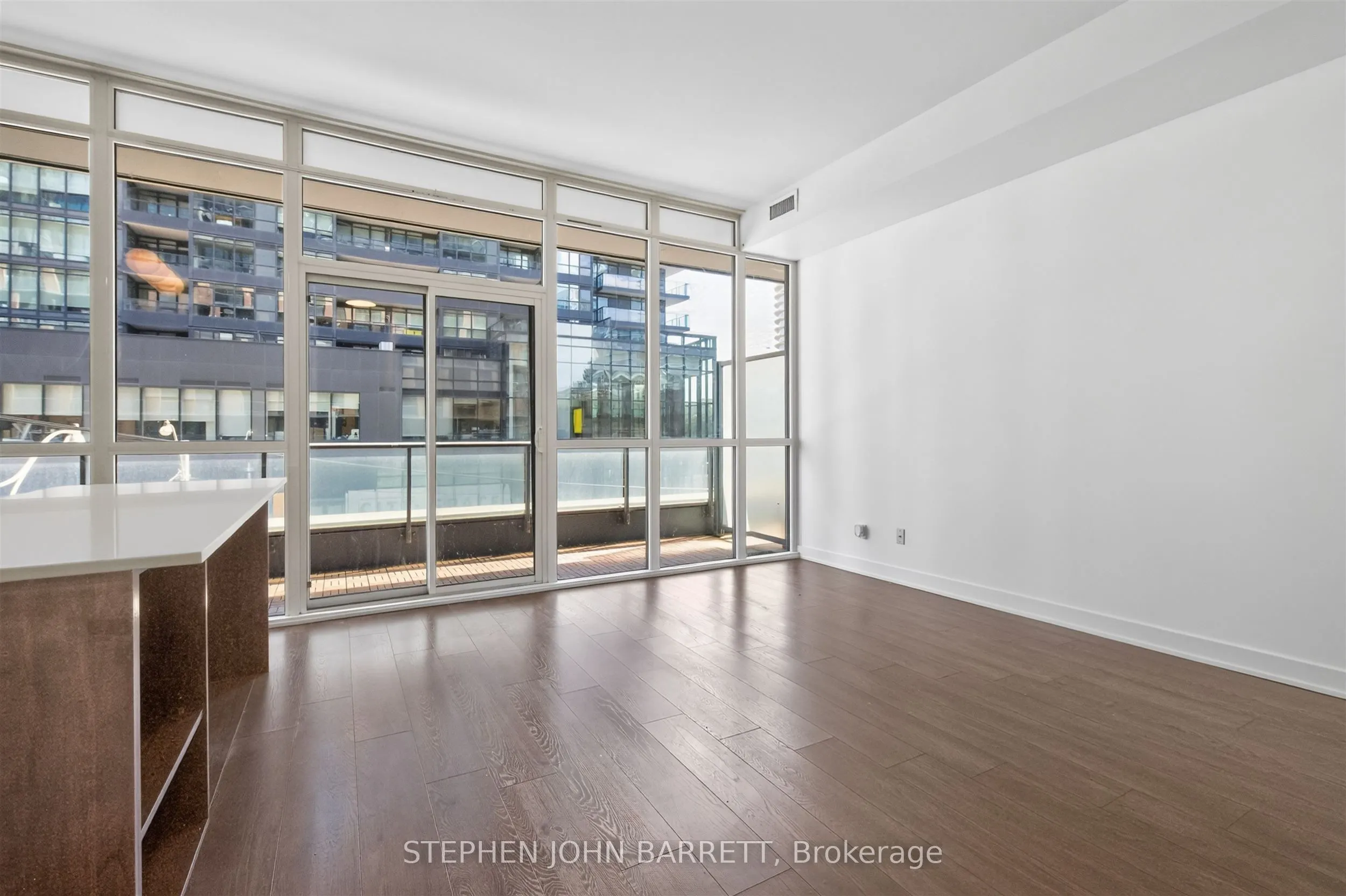 169 Fort York Boulevard #206