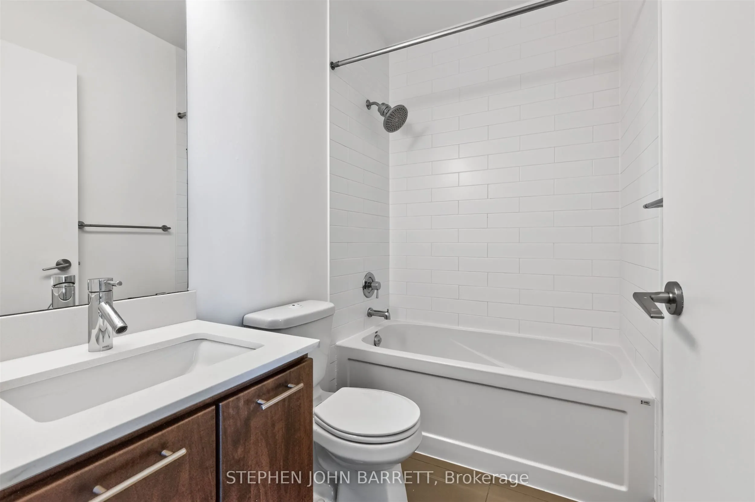 169 Fort York Boulevard #206