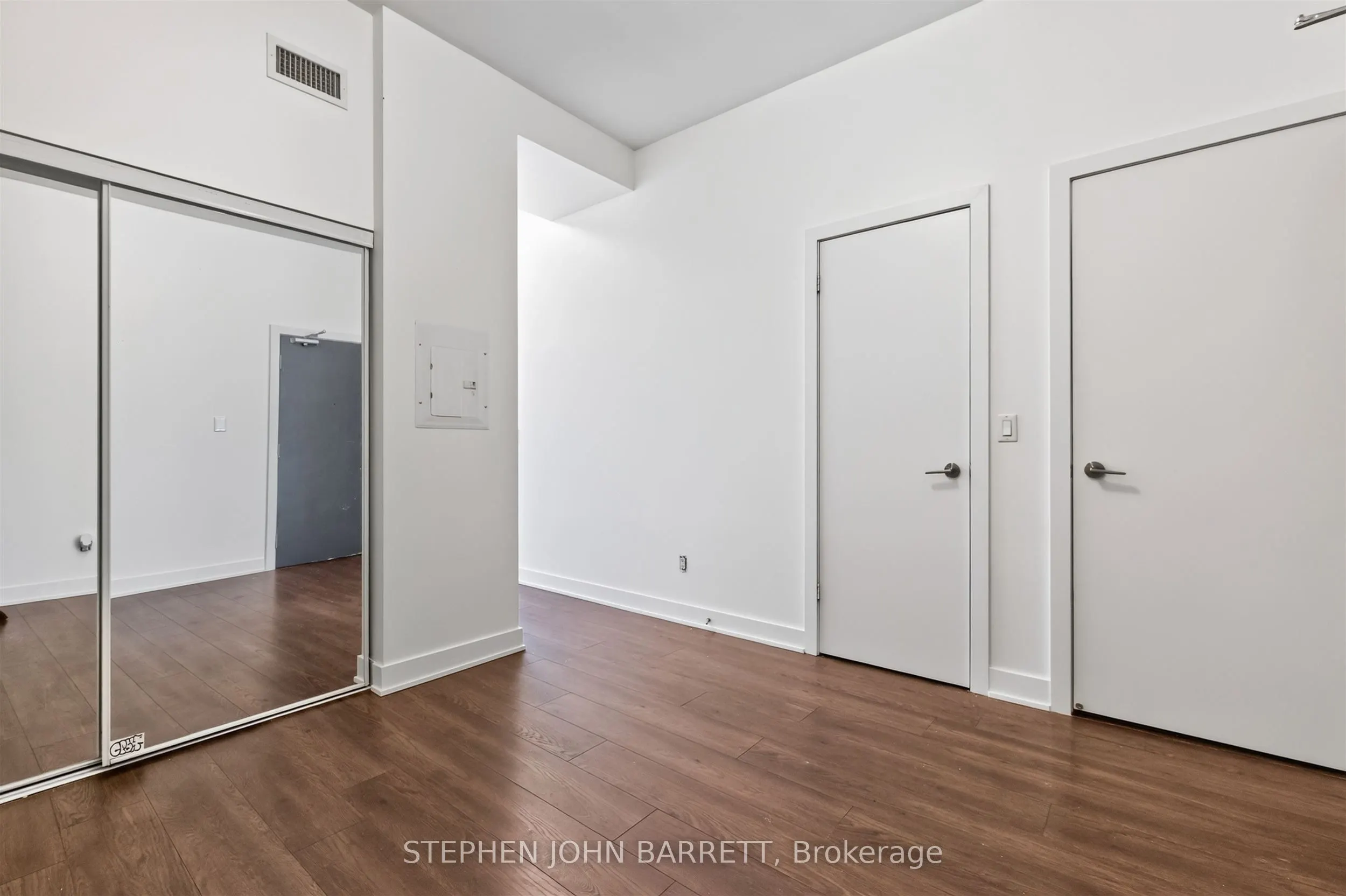 169 Fort York Boulevard #206