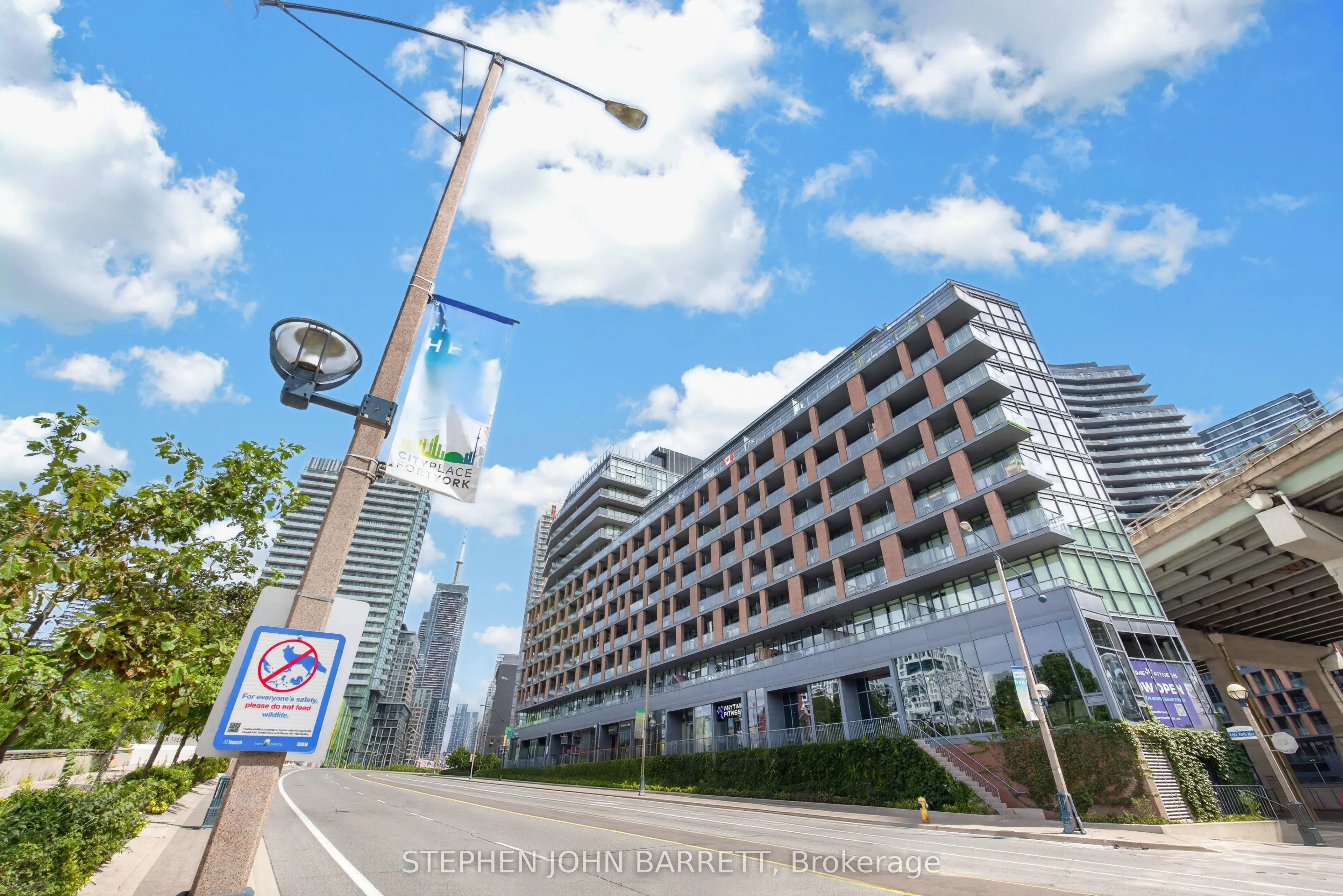 169 Fort York Boulevard #206