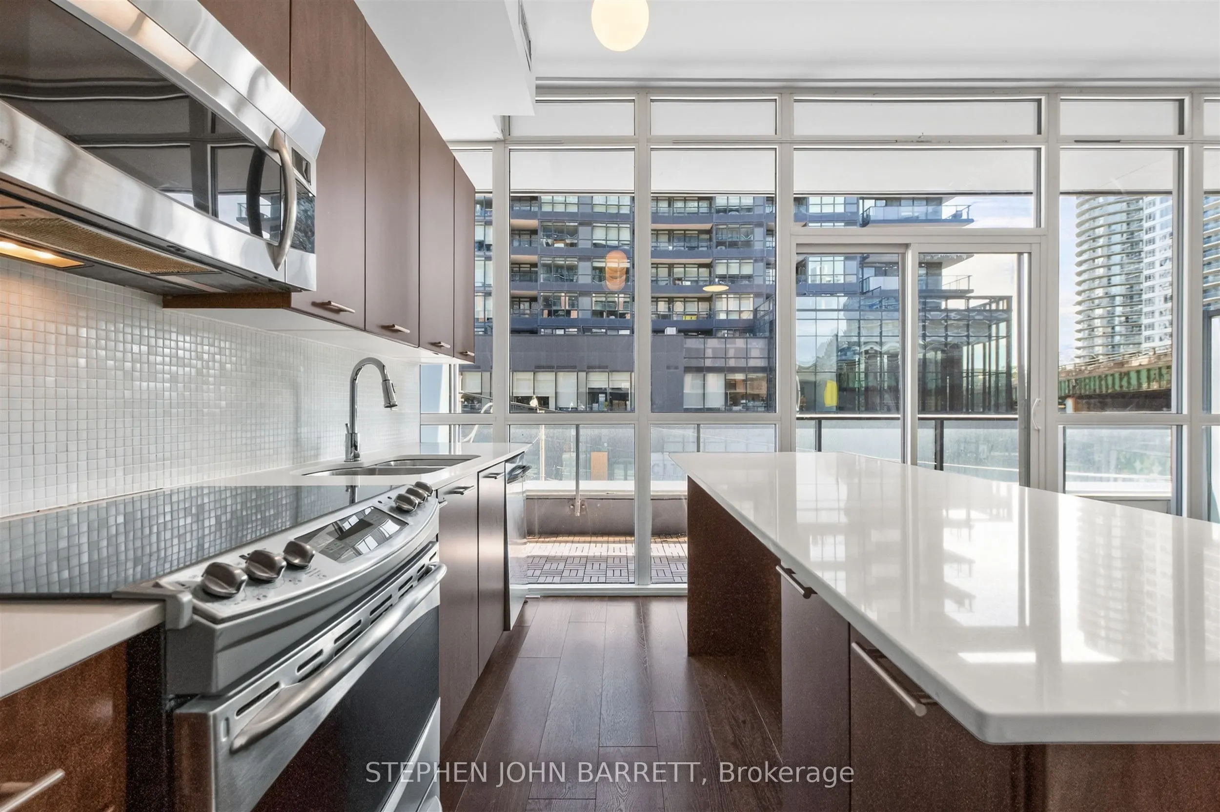 169 Fort York Boulevard #206