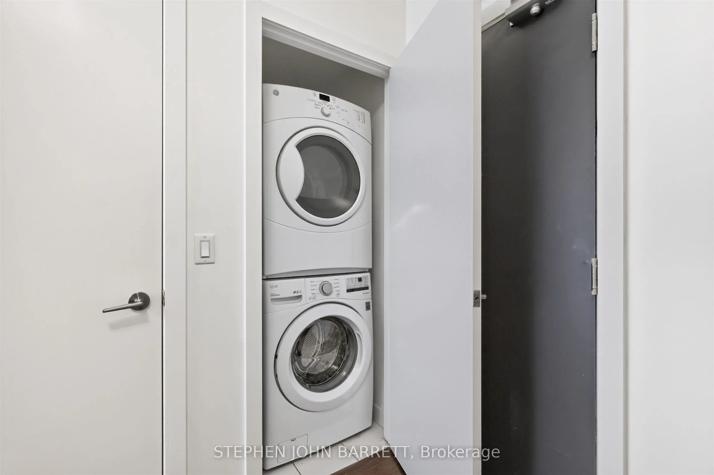 169 Fort York Boulevard #206