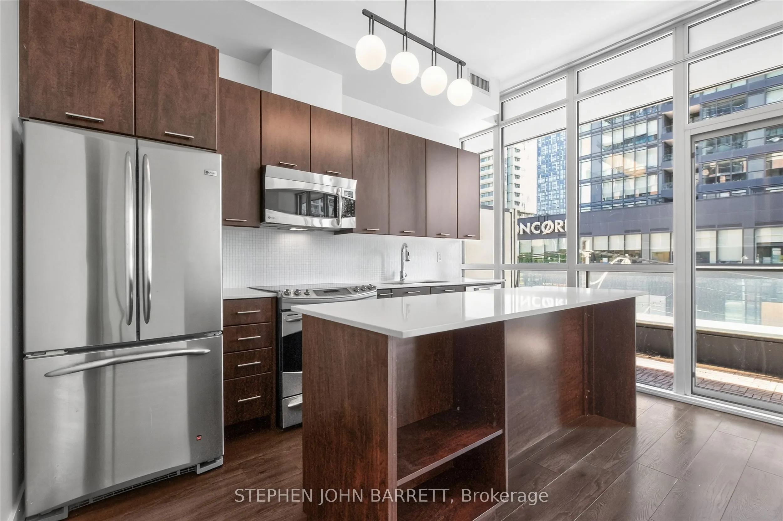 169 Fort York Boulevard #206