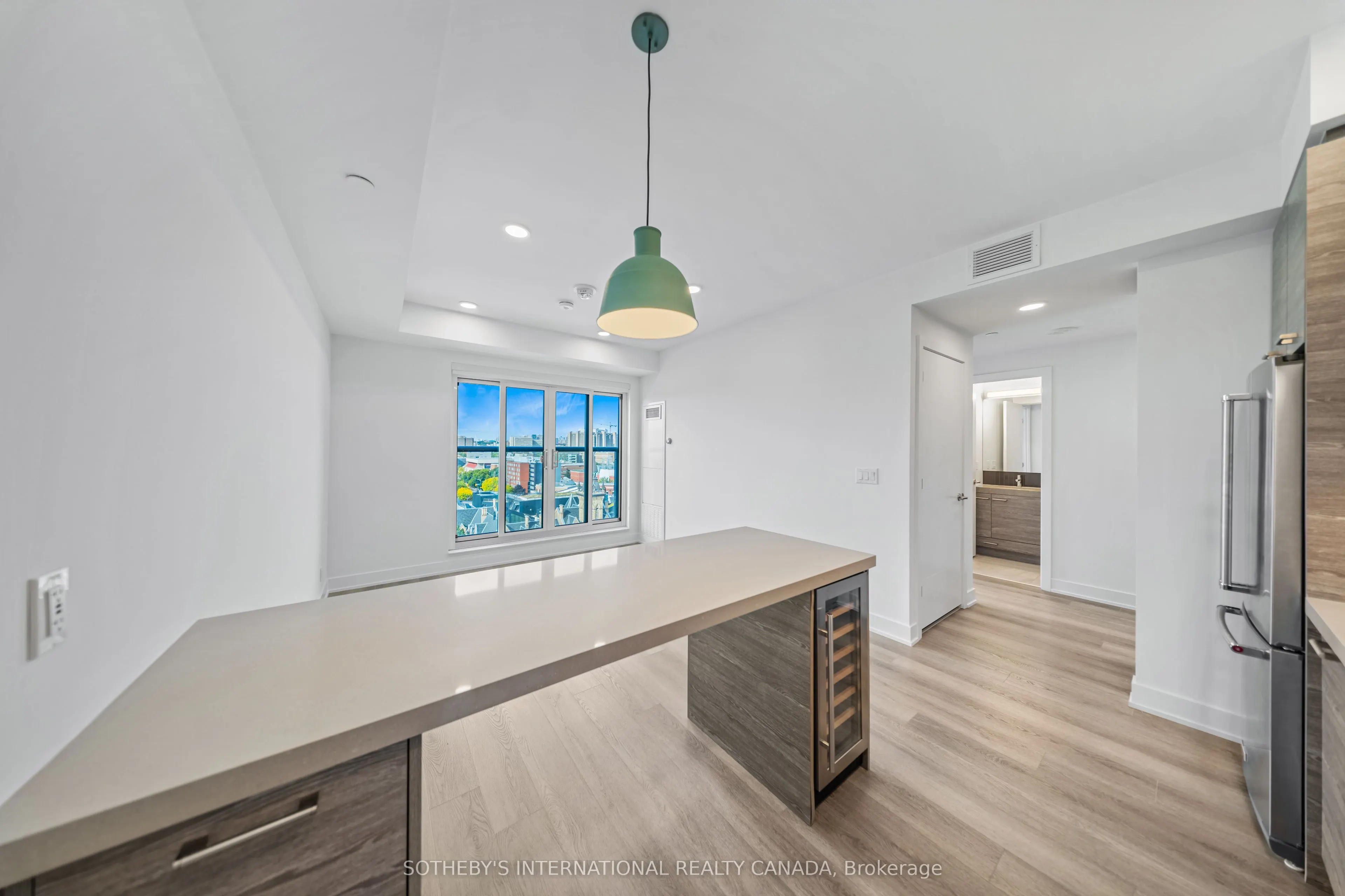 484 Spadina Avenue #404