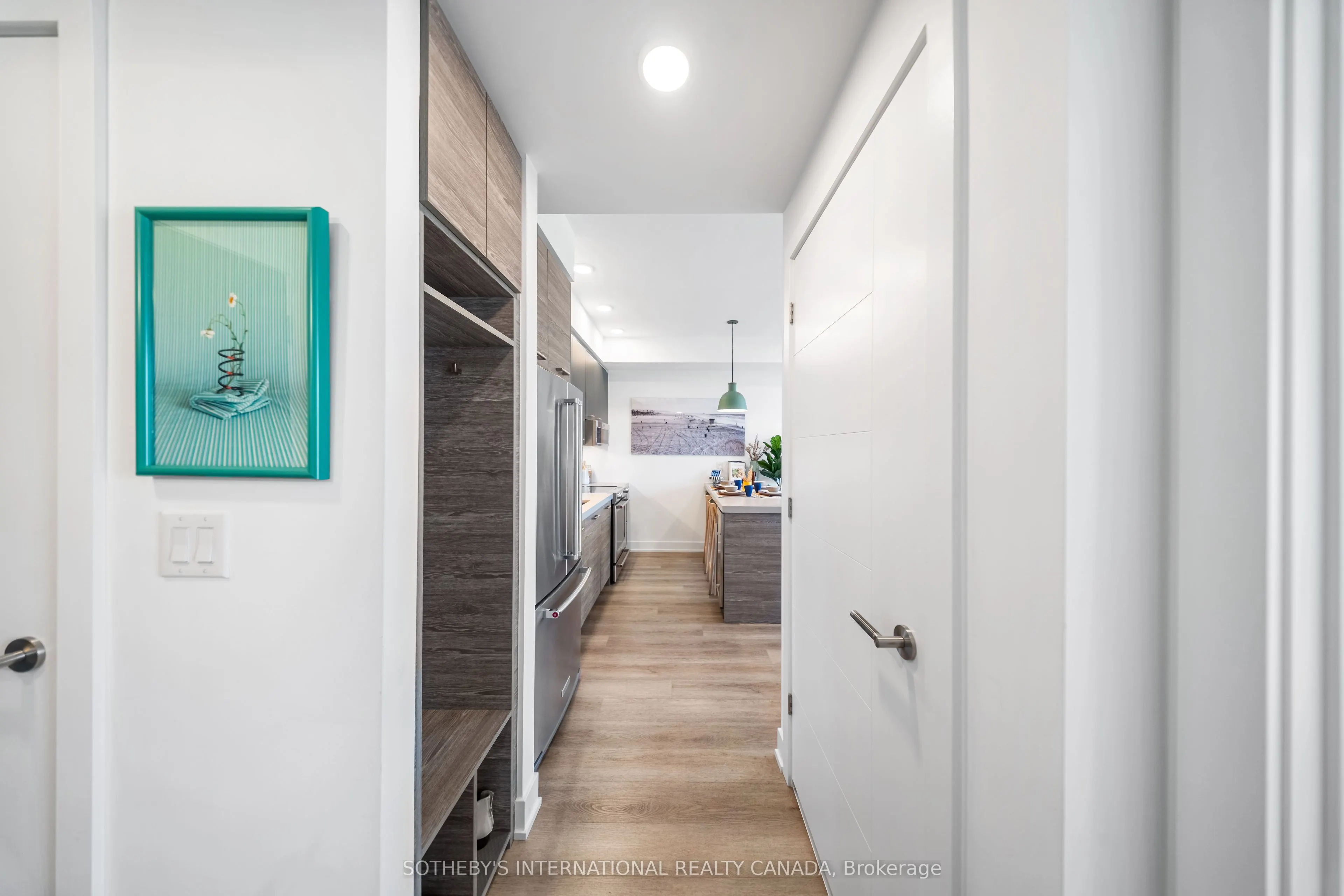 484 Spadina Avenue #210