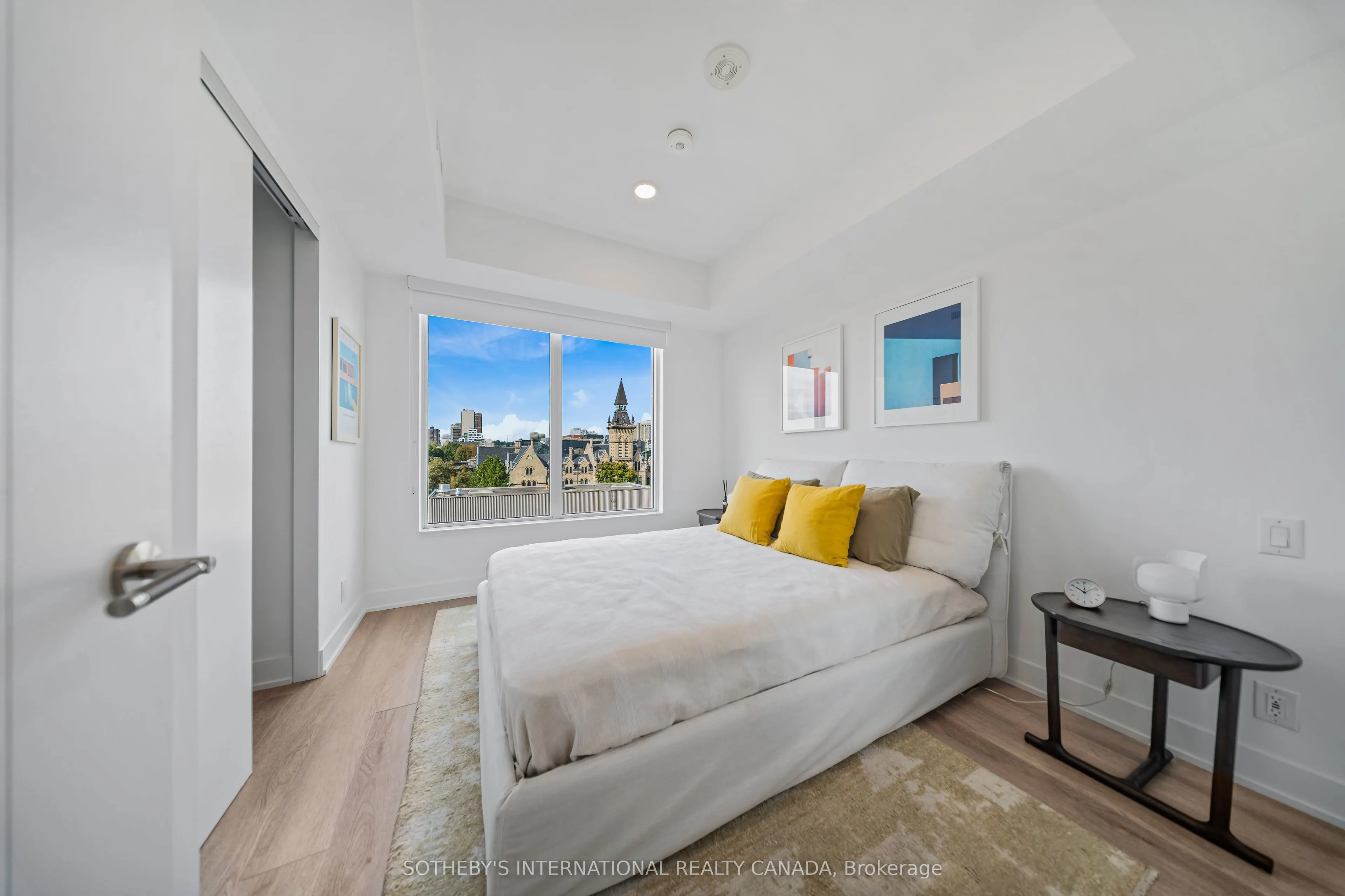 484 Spadina Avenue #210