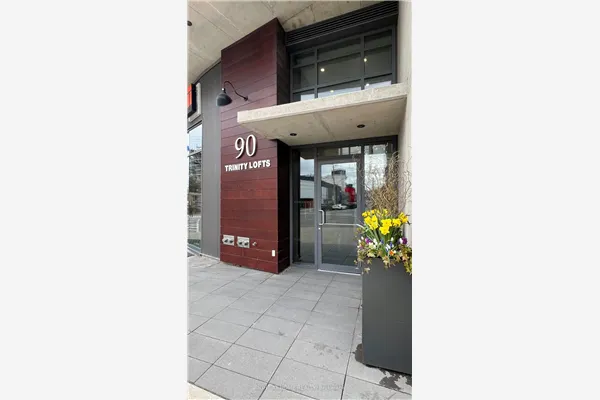 90 Trinity Street #602