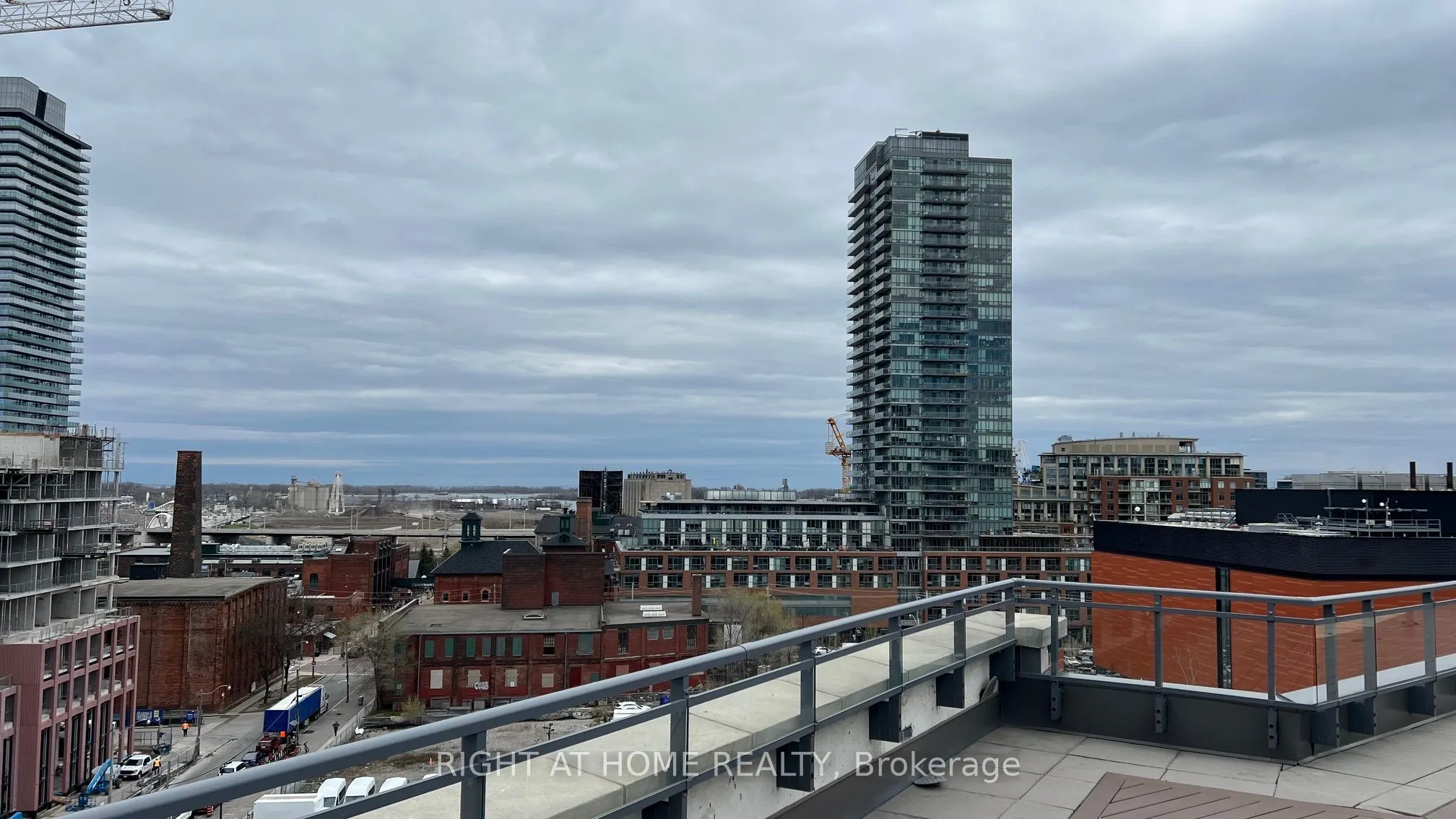 90 Trinity Street #602