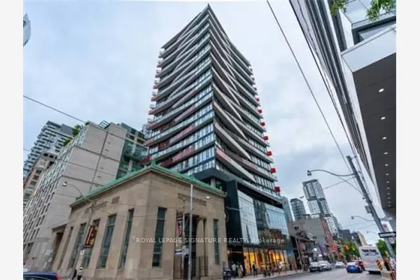 215 Queen Street W #712
