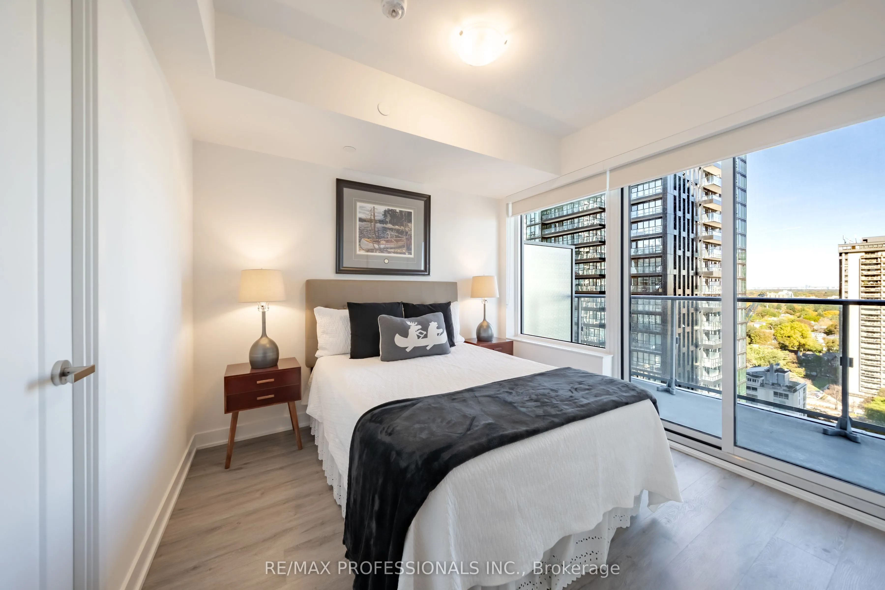 99 Broadway Avenue #2103