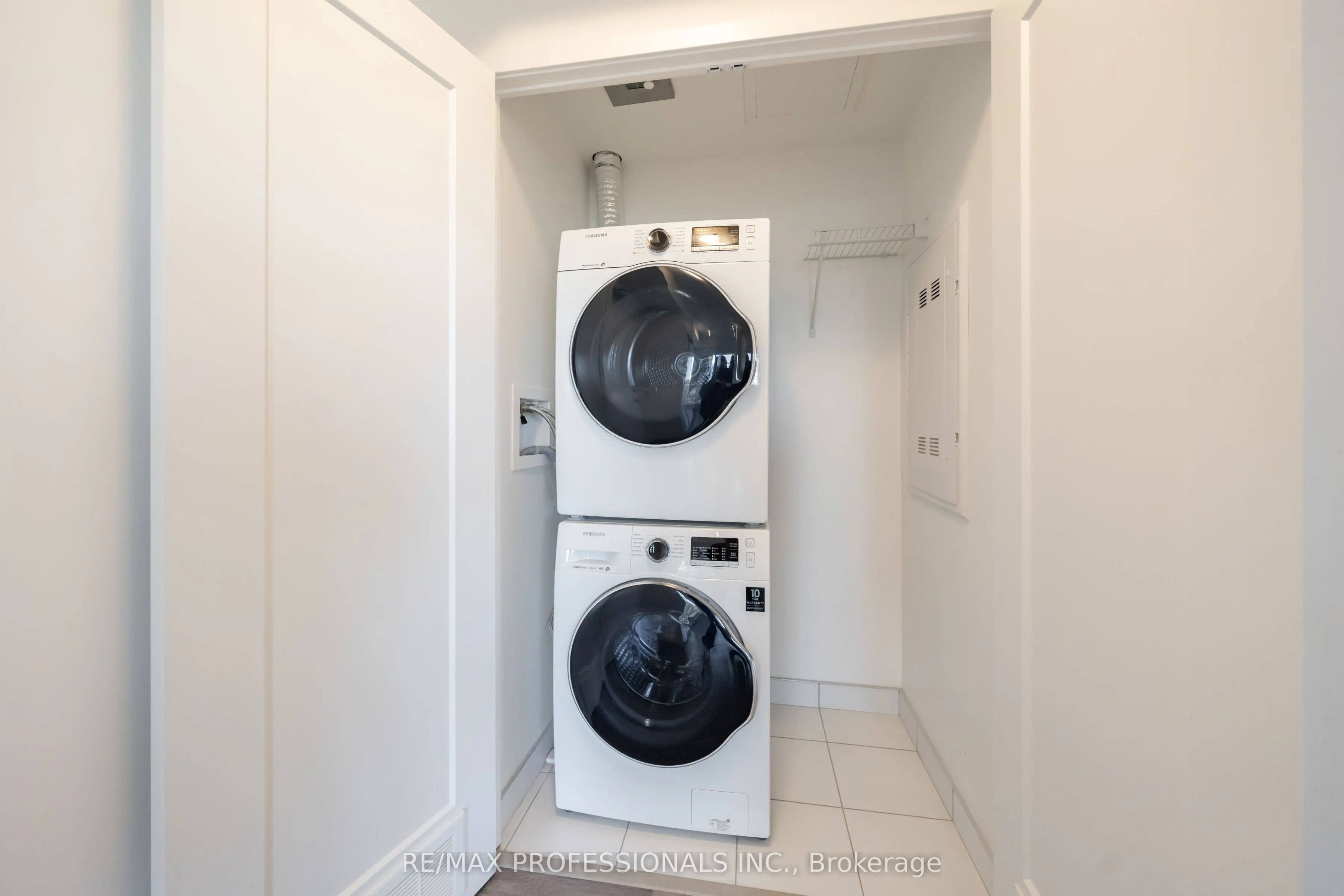 99 Broadway Avenue #2103