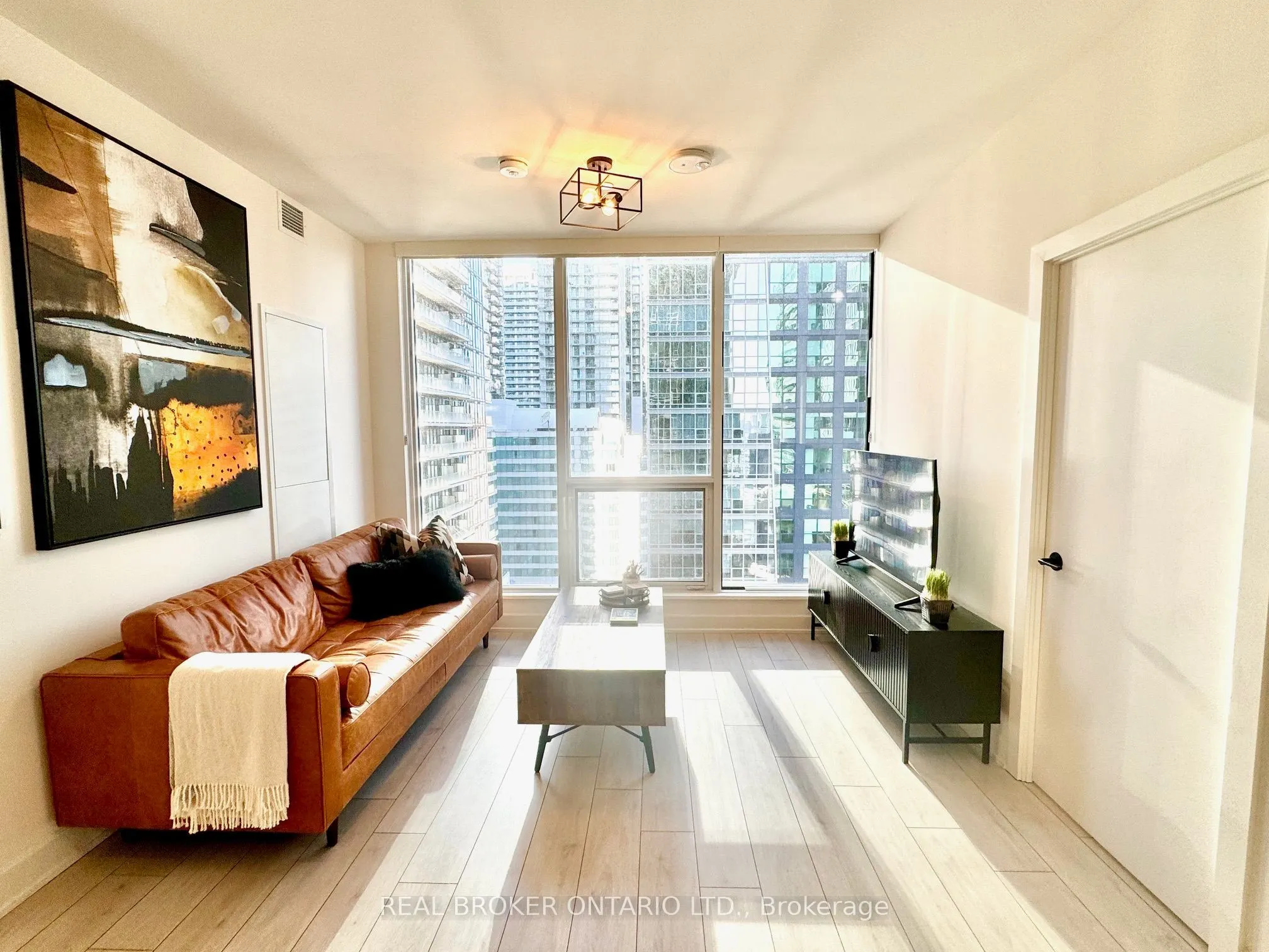 15 Mercer Street #1913