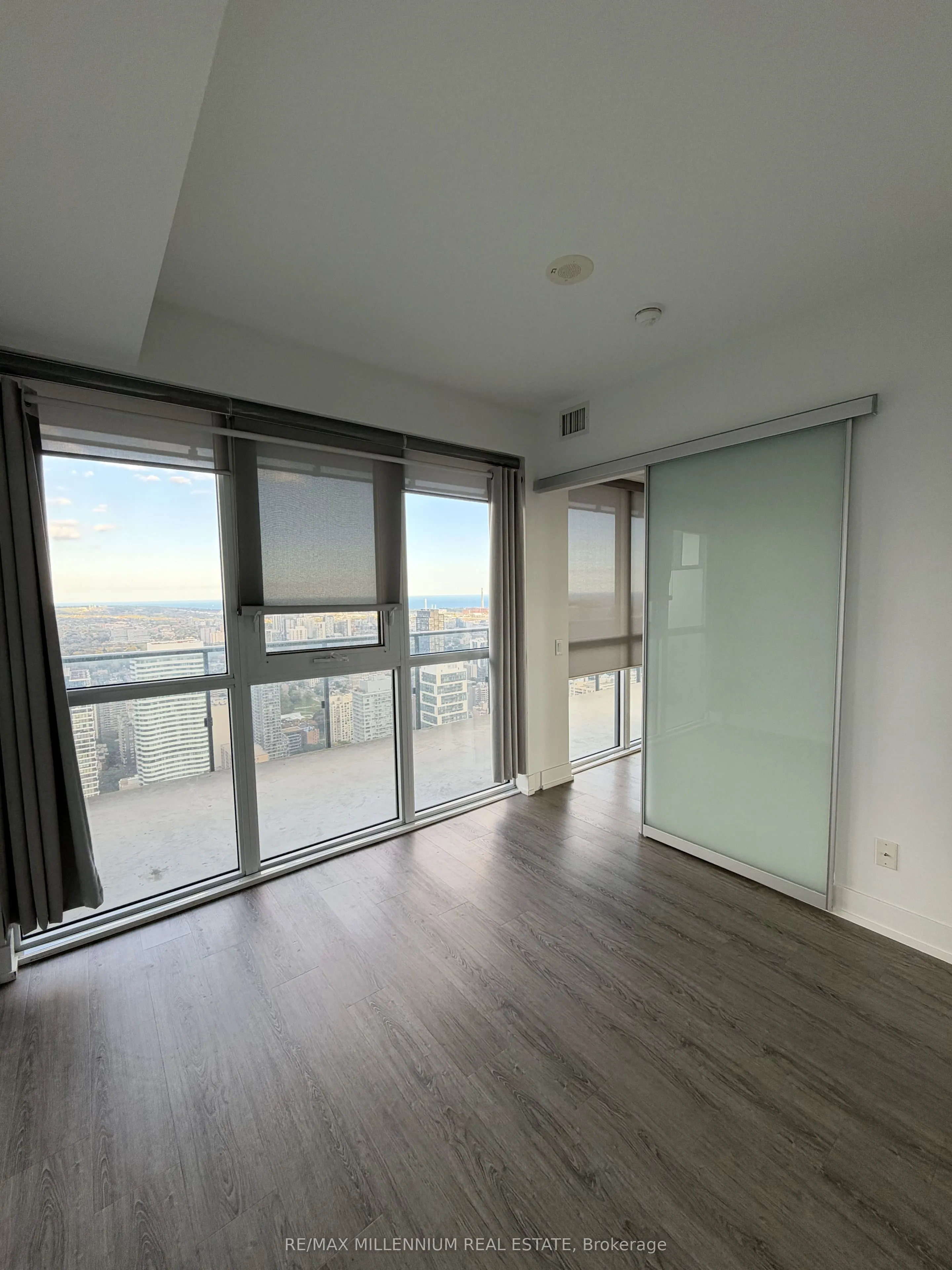 7 Grenville Street #5710