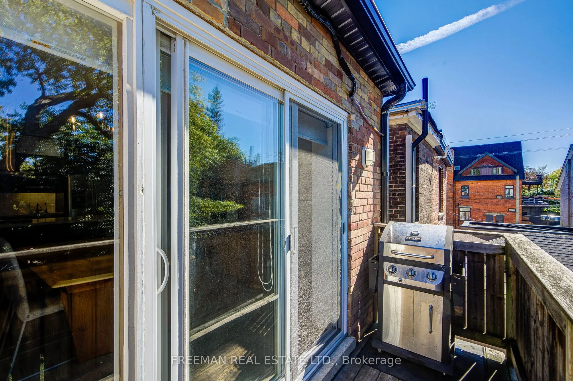 468 Markham Street