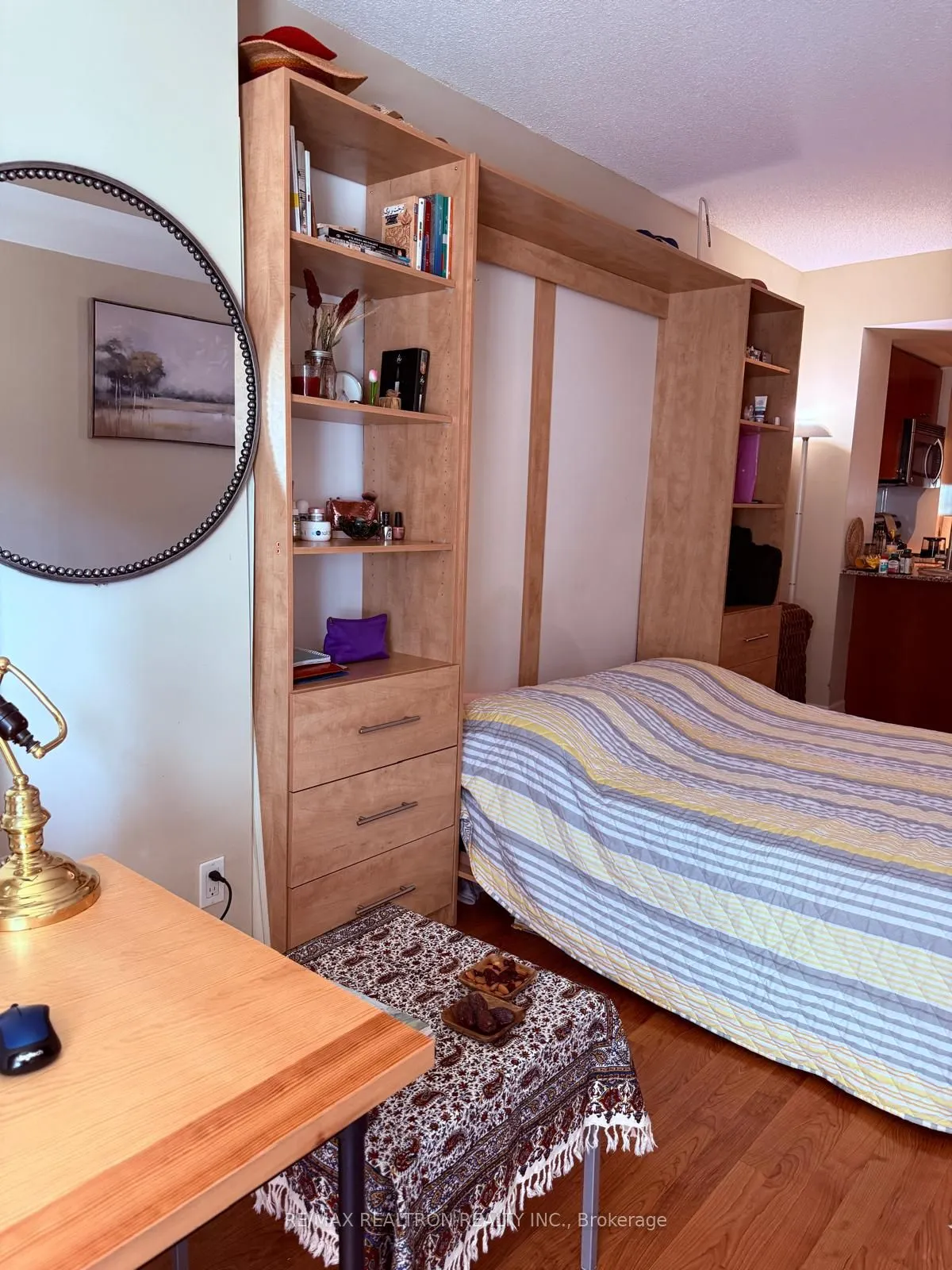 8 Scollard Street #L707