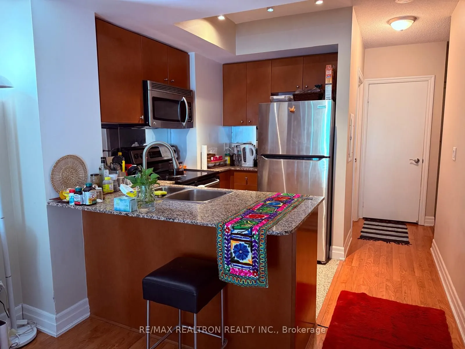 8 Scollard Street #L707