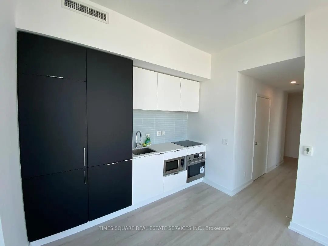 33 Helendale Avenue #2603