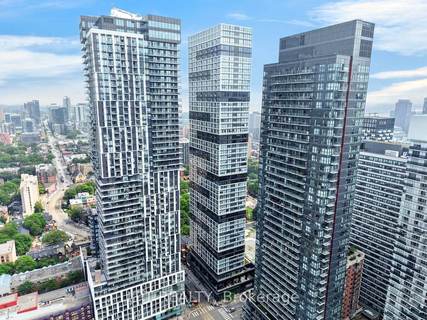181 Dundas Street E #807