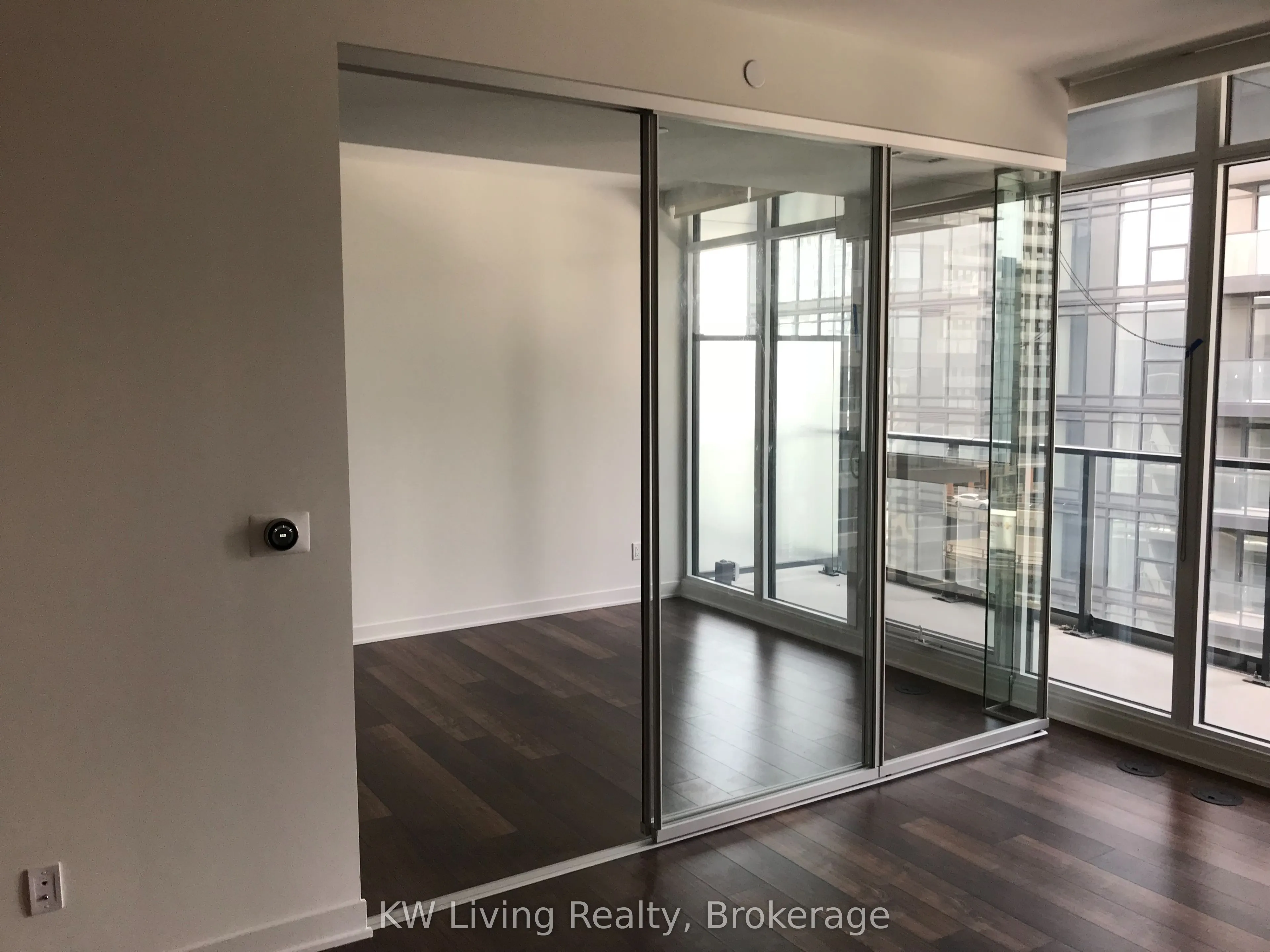 90 Queens Wharf Road #908