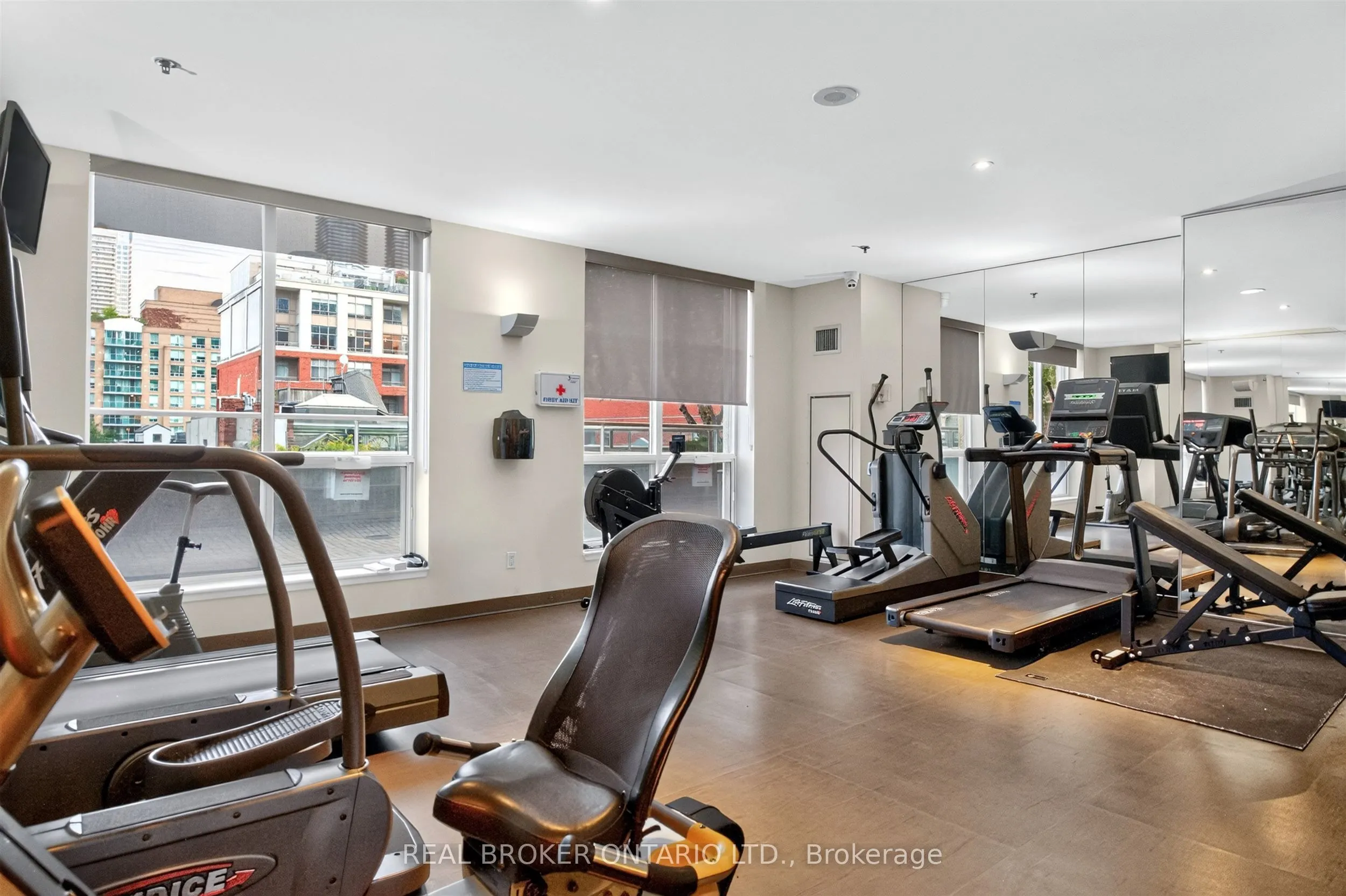 168 King Street E #1604