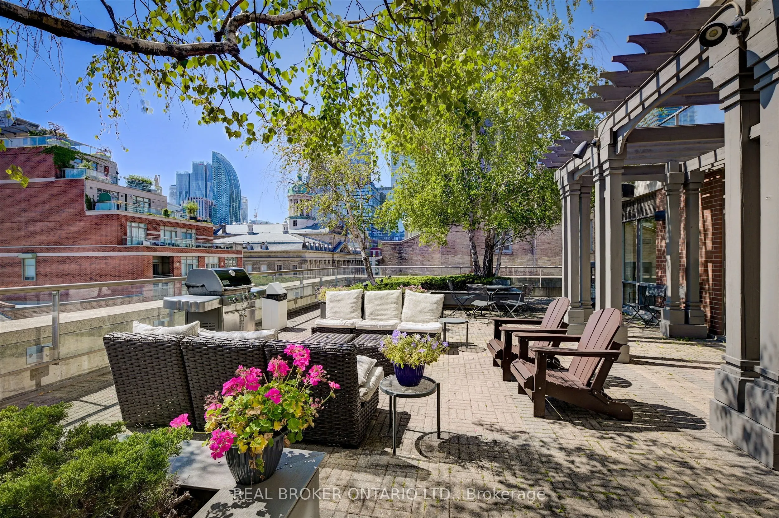 168 King Street E #1604