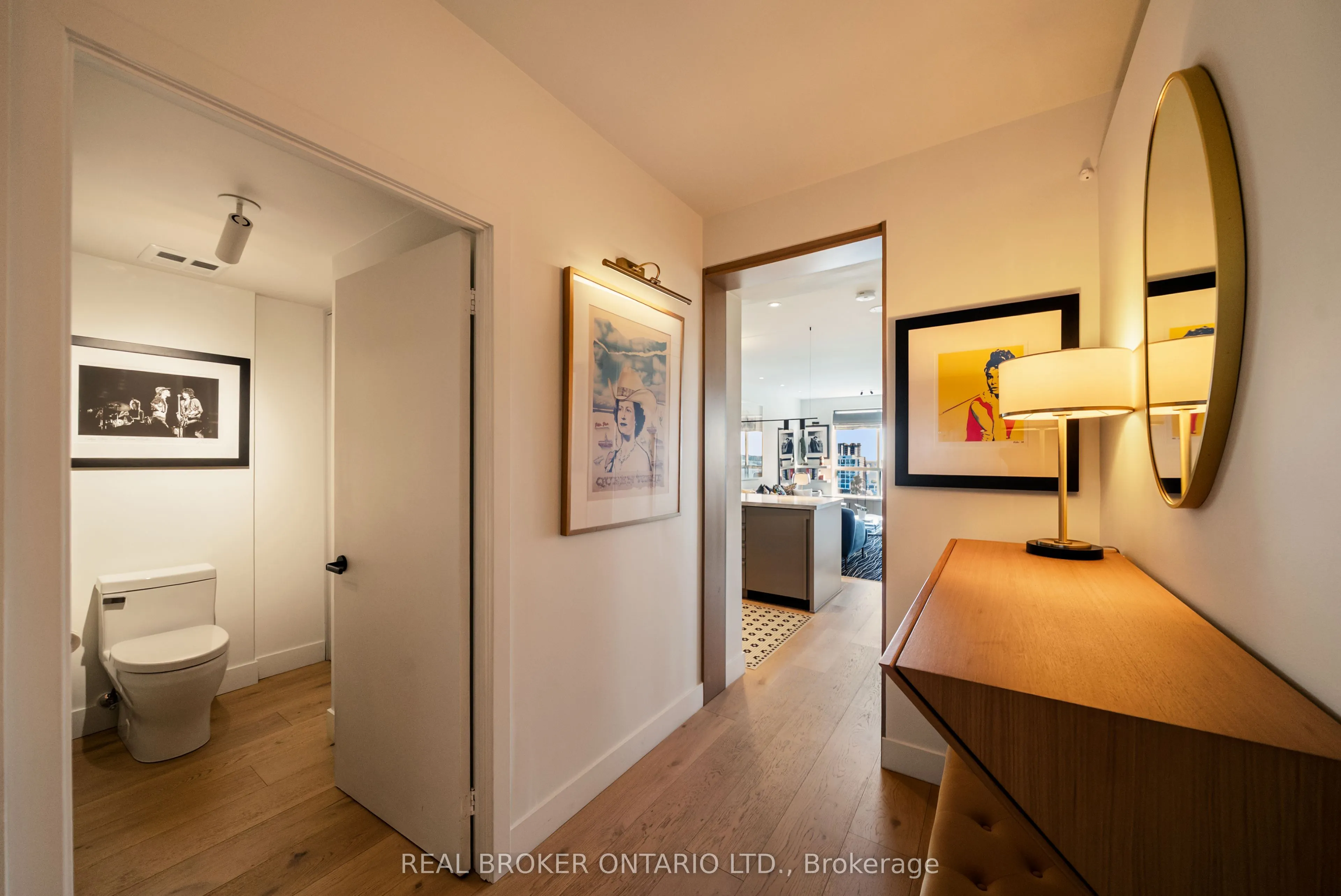168 King Street E #1604