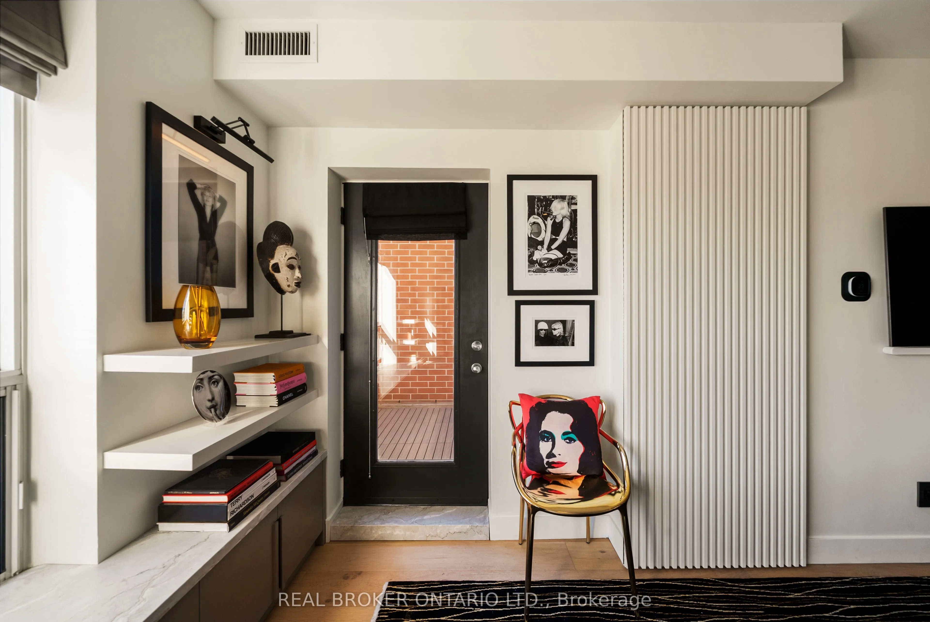168 King Street E #1604