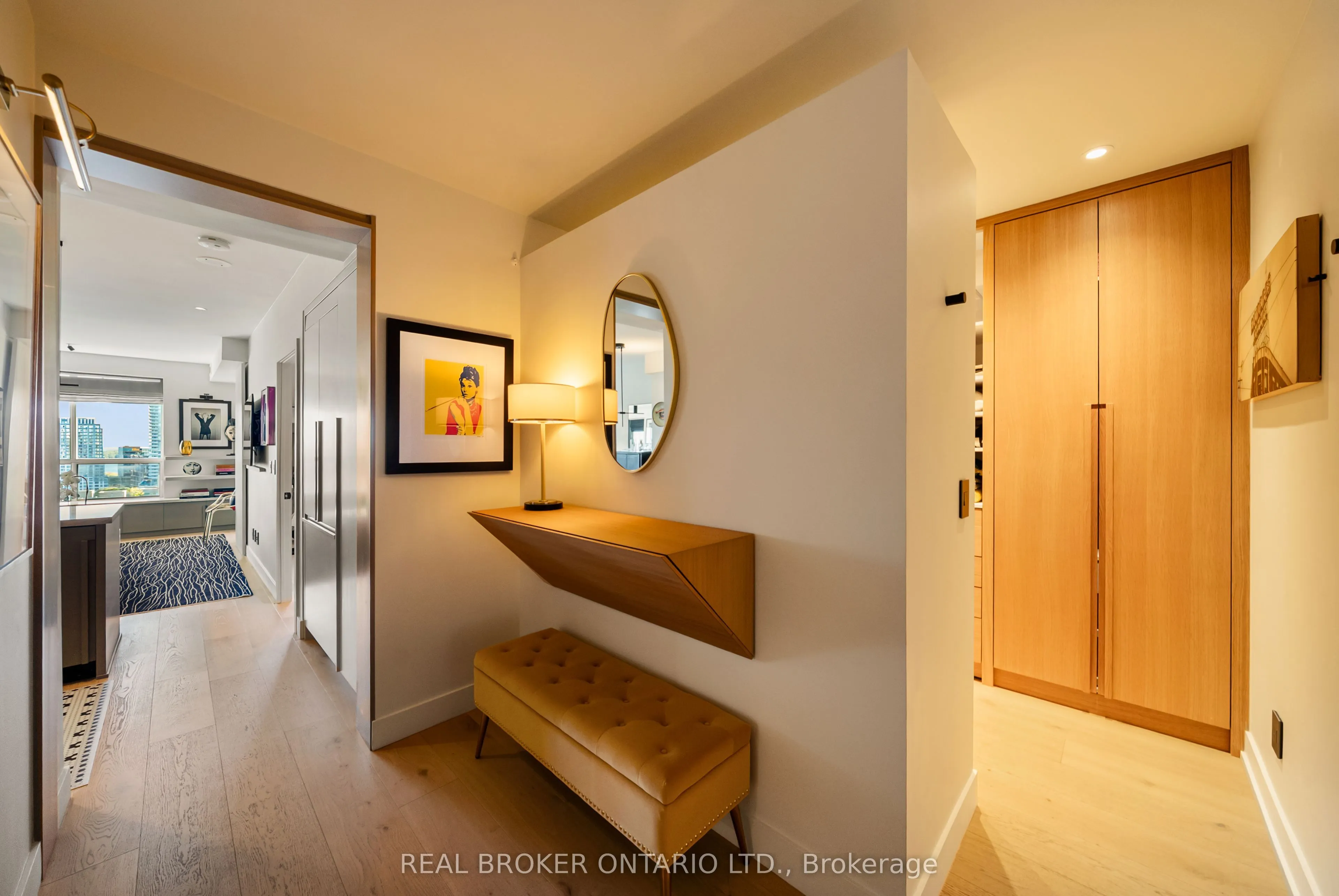 168 King Street E #1604