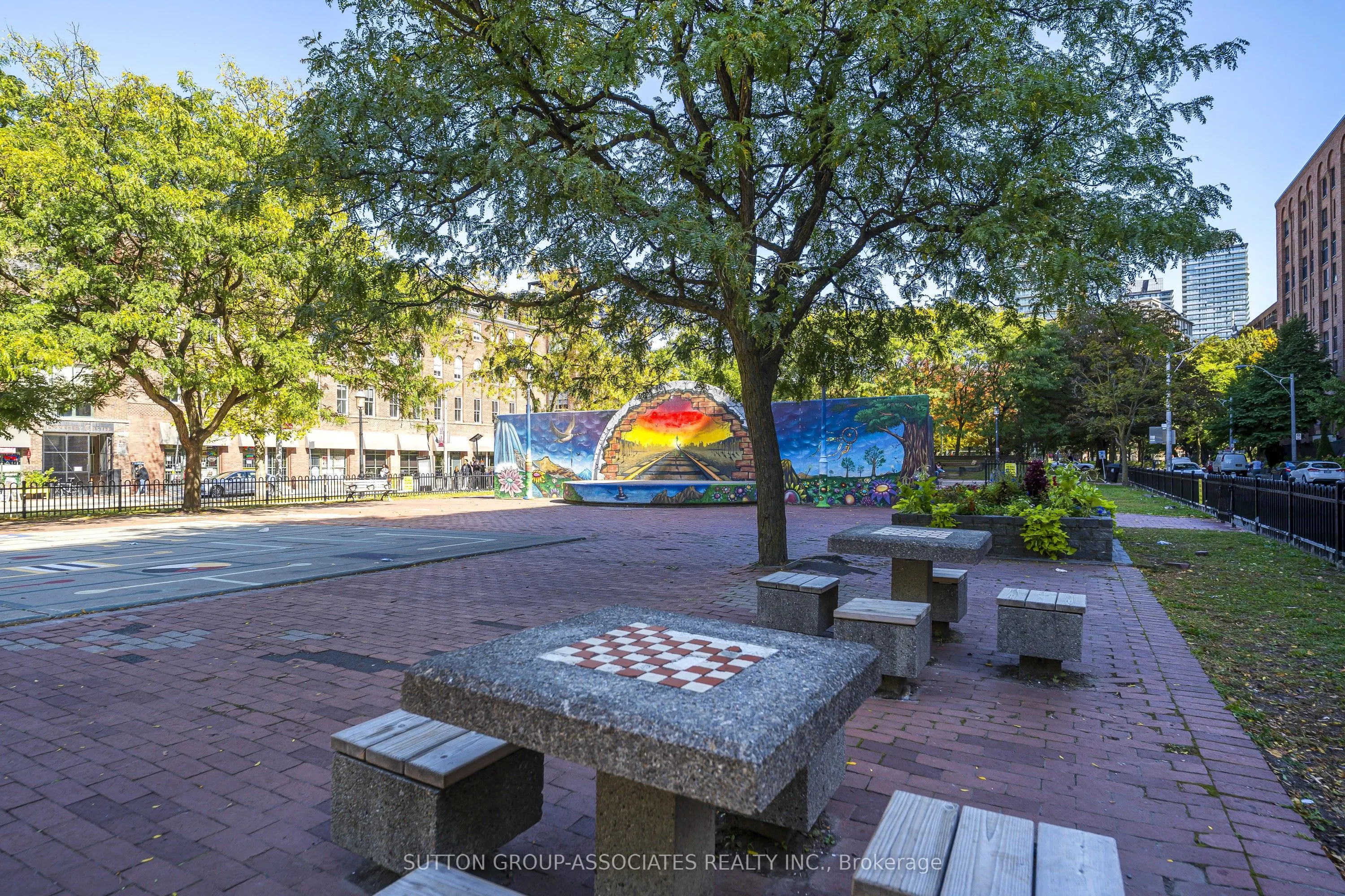 65 Scadding Avenue #501