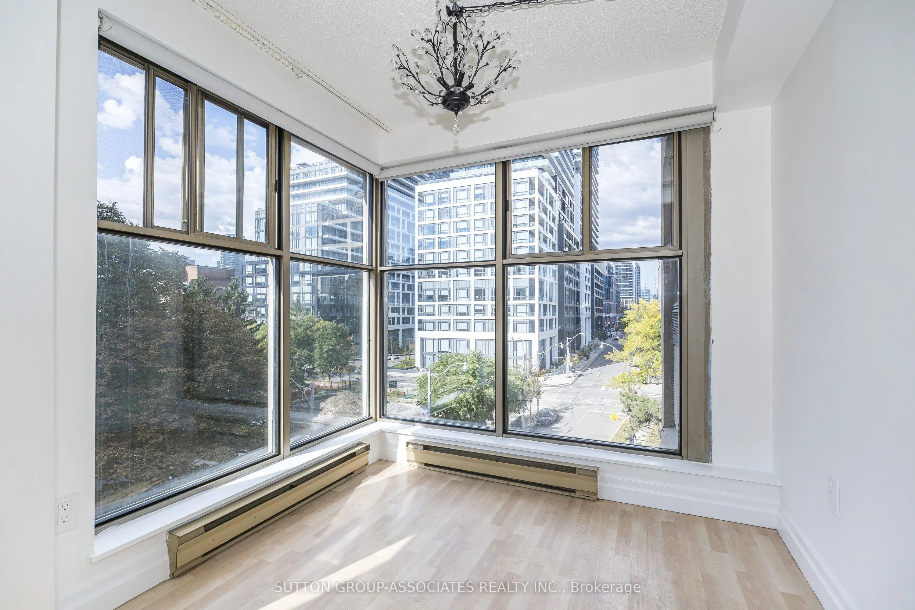 65 Scadding Avenue #501