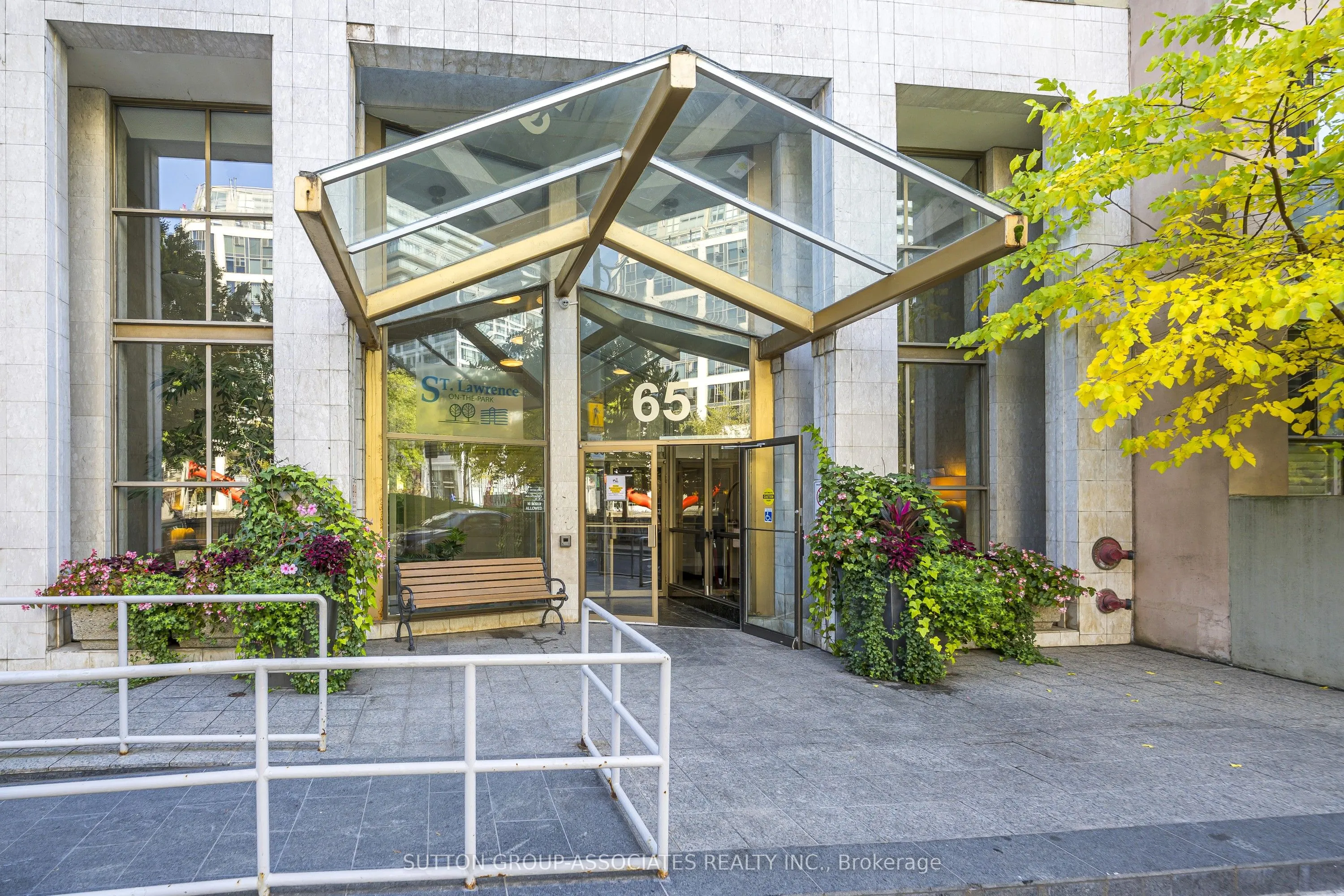 65 Scadding Avenue #501