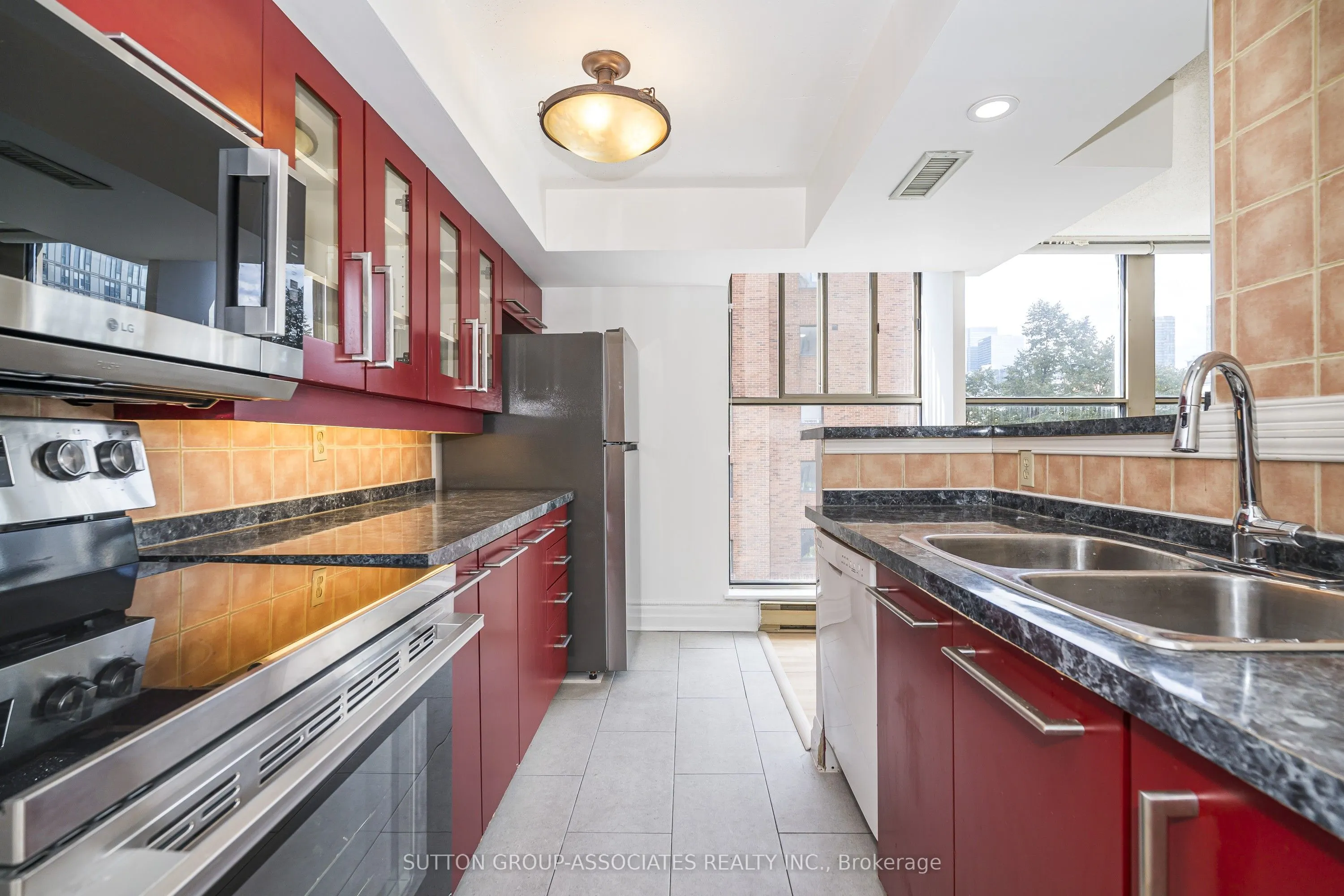 65 Scadding Avenue #501