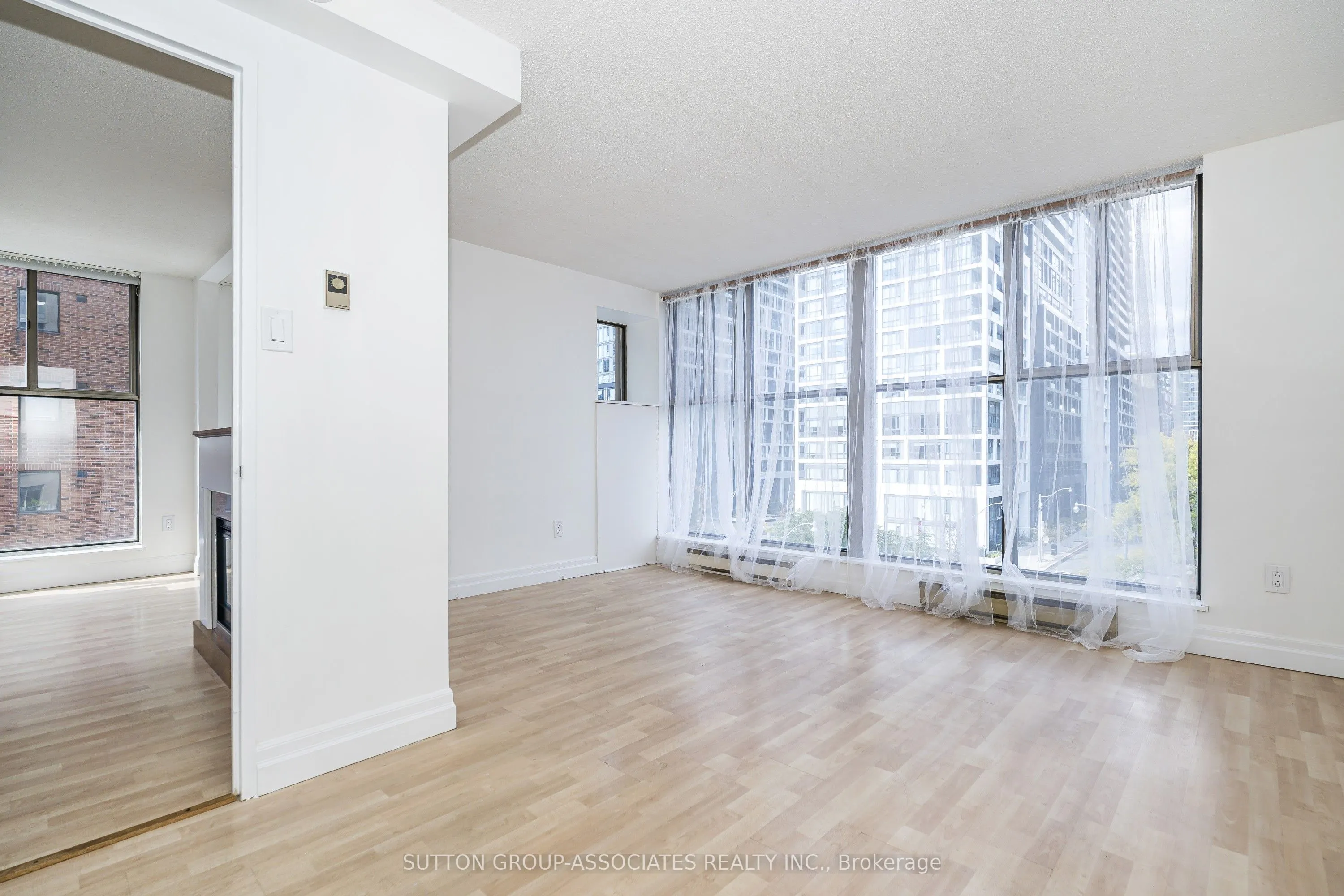 65 Scadding Avenue #501