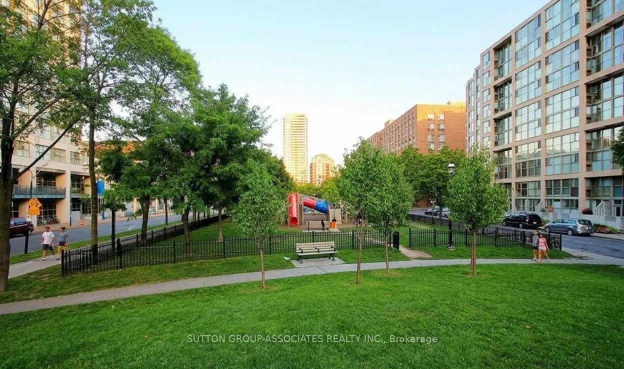 65 Scadding Avenue #501