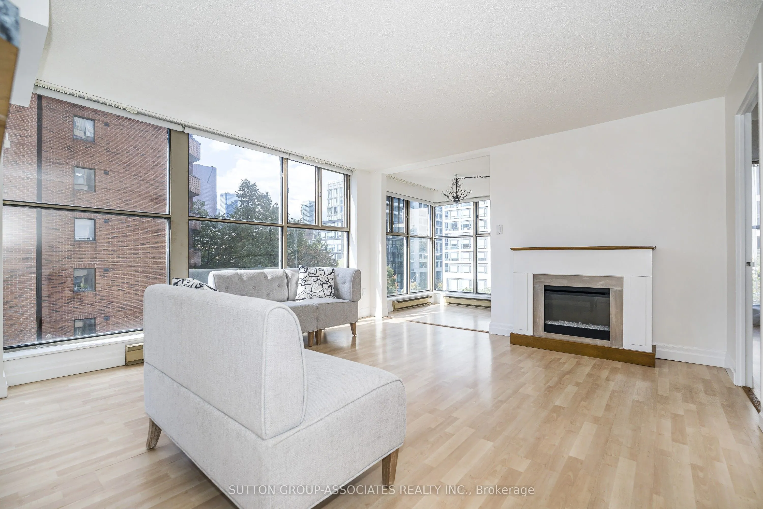 65 Scadding Avenue #501