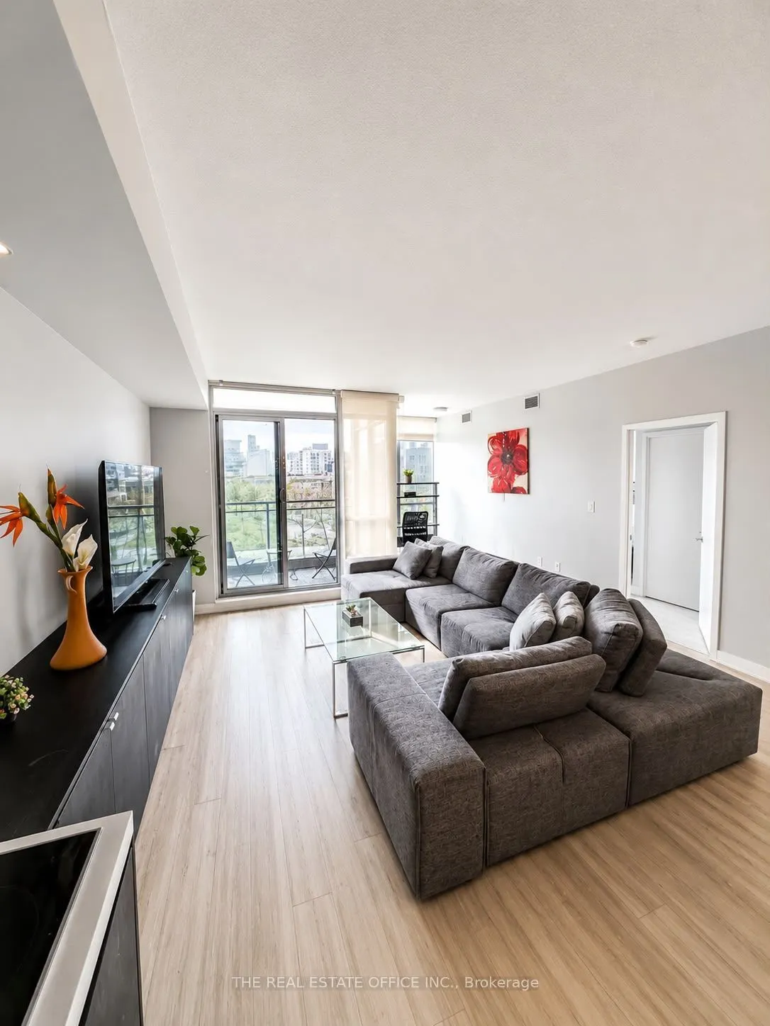 151 Dan Leckie Way #202