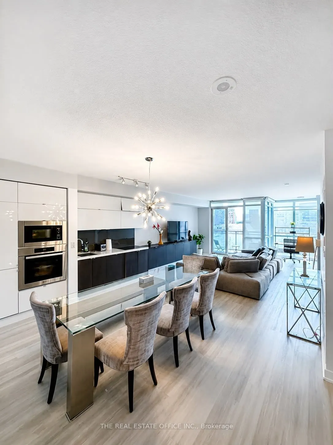 151 Dan Leckie Way #202