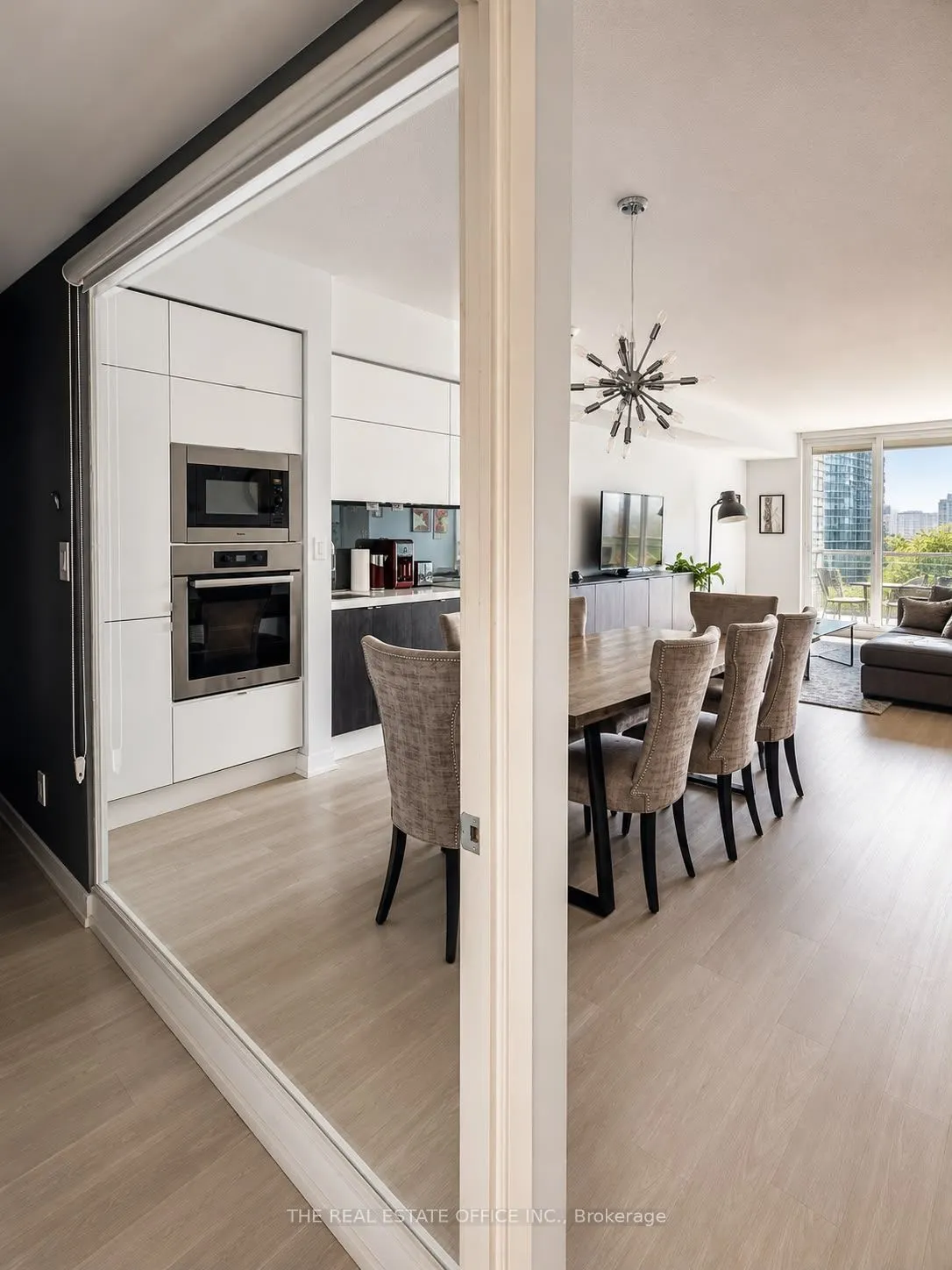 151 Dan Leckie Way #202