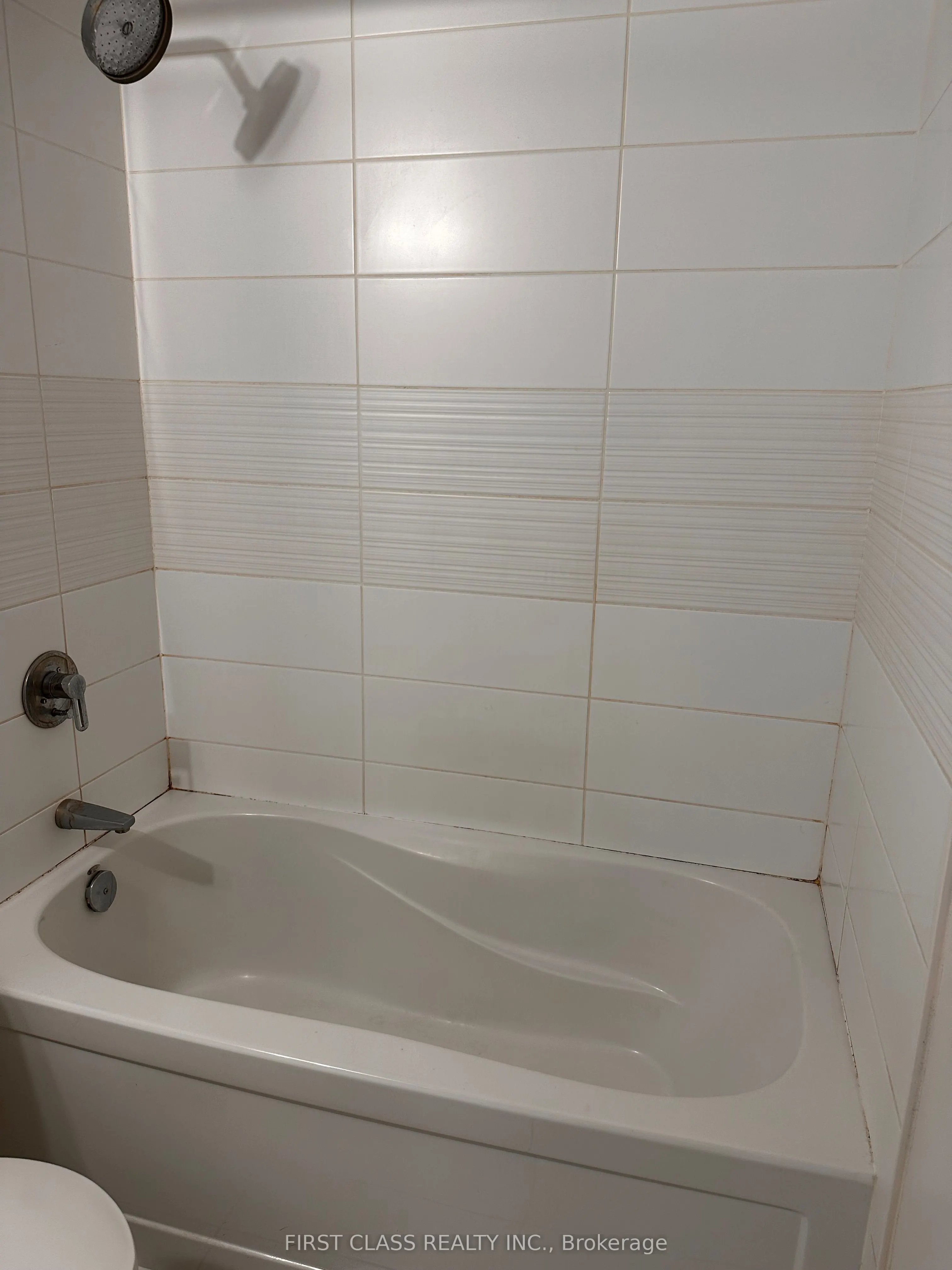 151 Dan Leckie Way #1106