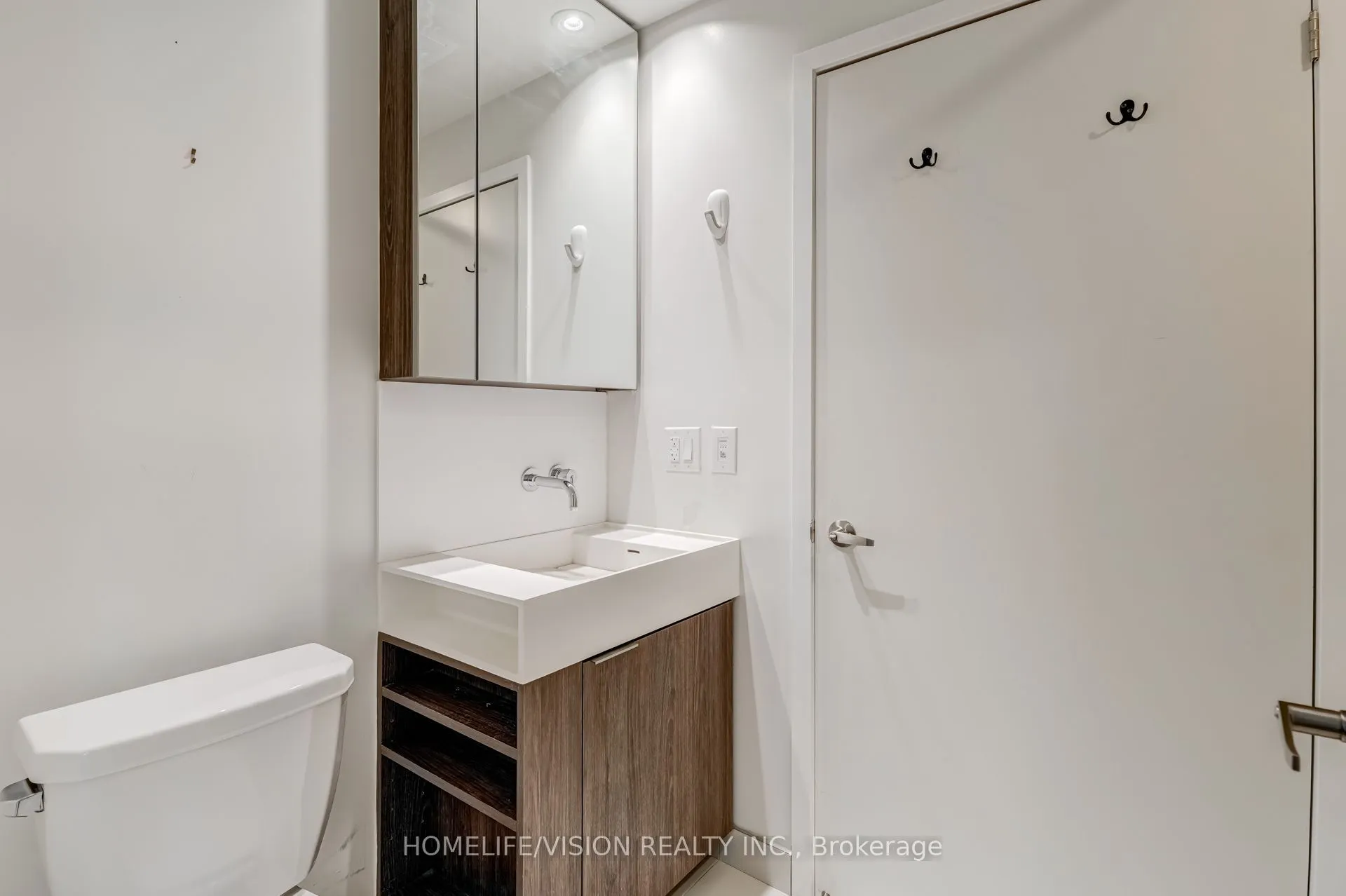 15 Lower Jarvis Street #807
