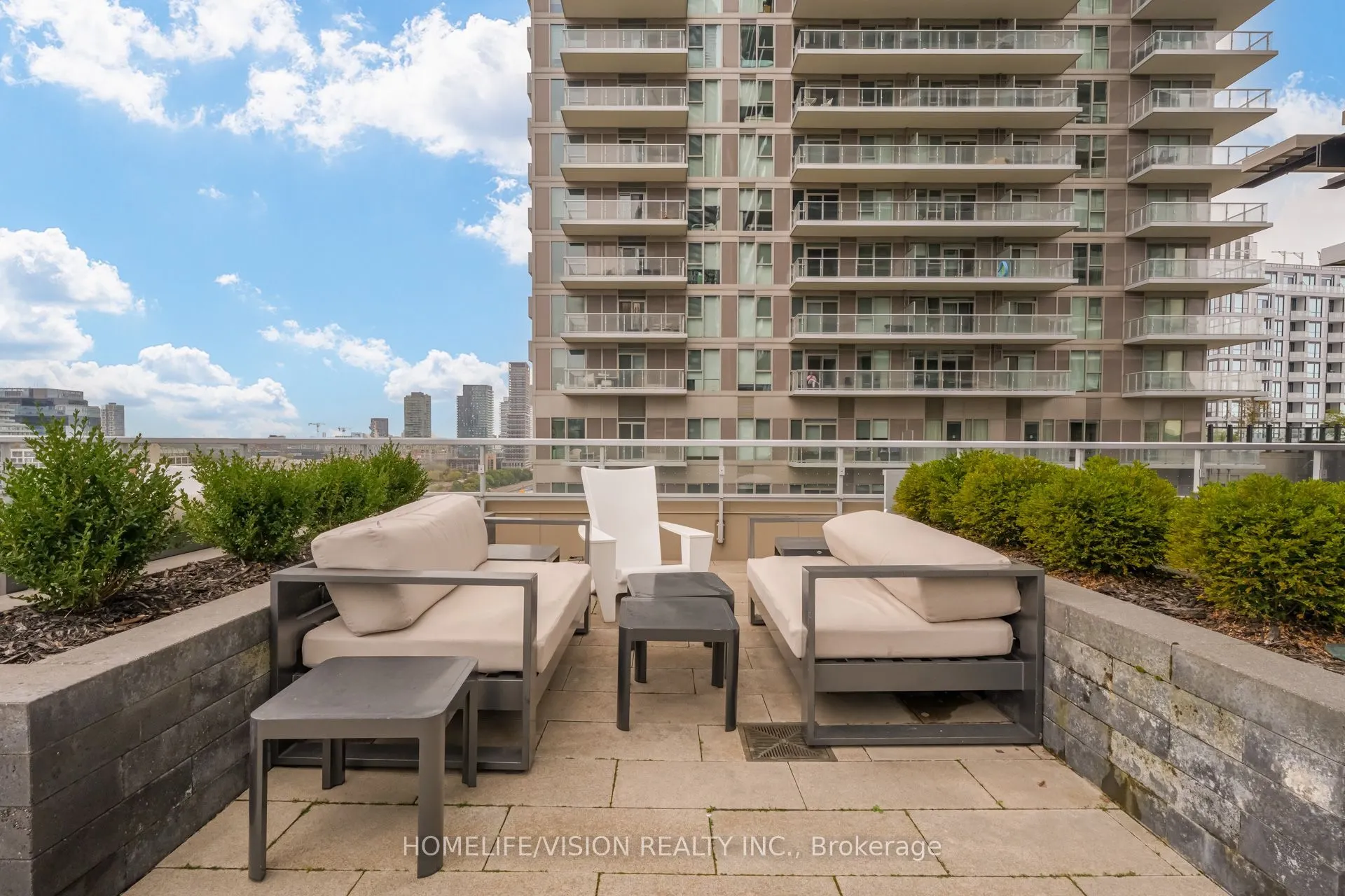 15 Lower Jarvis Street #807