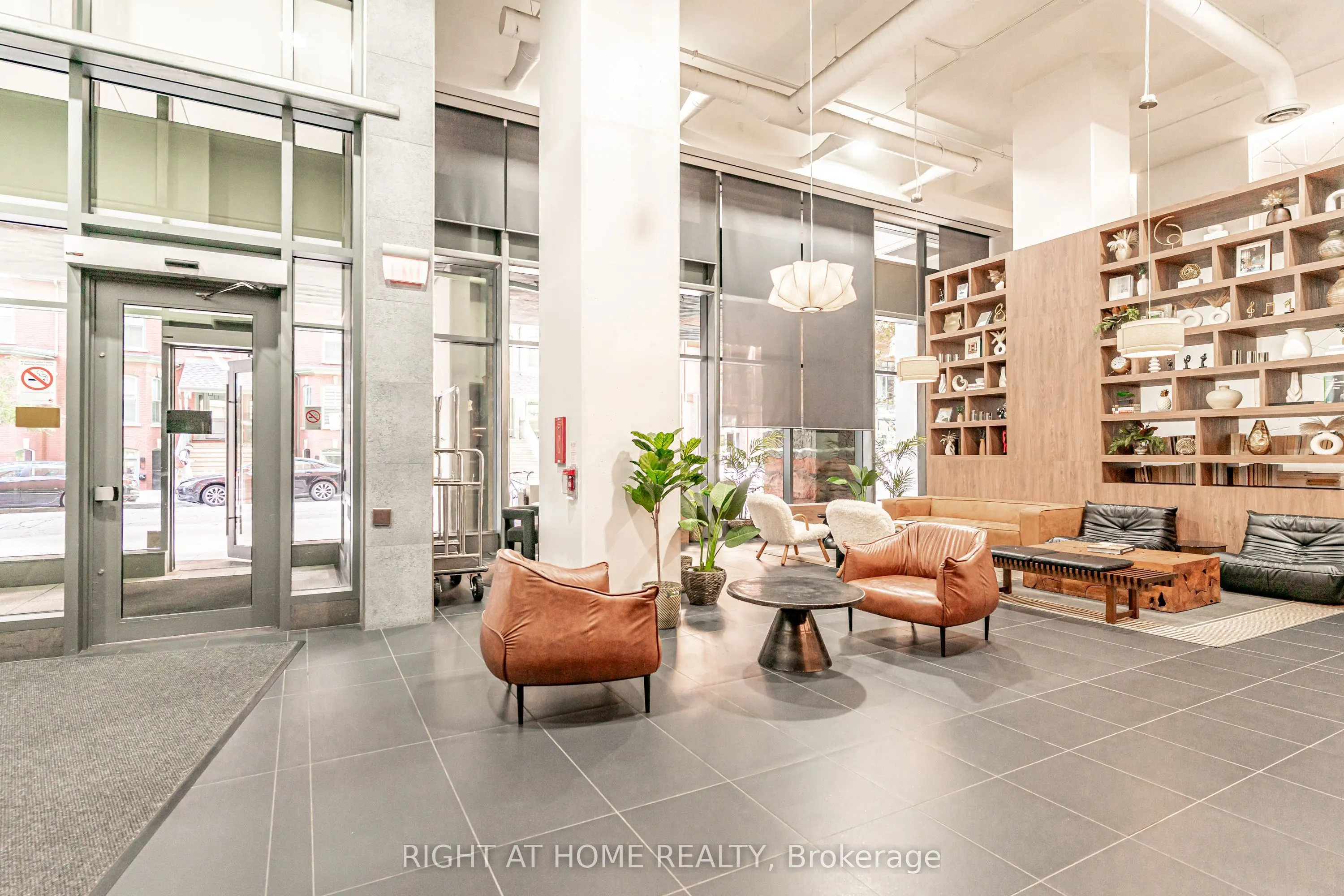 21 Widmer Street #1808