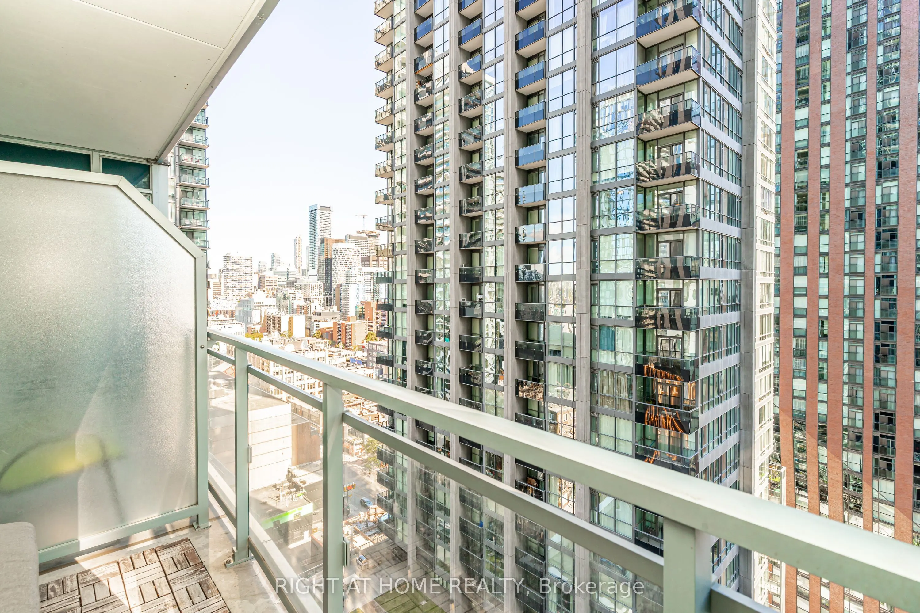 21 Widmer Street #1808