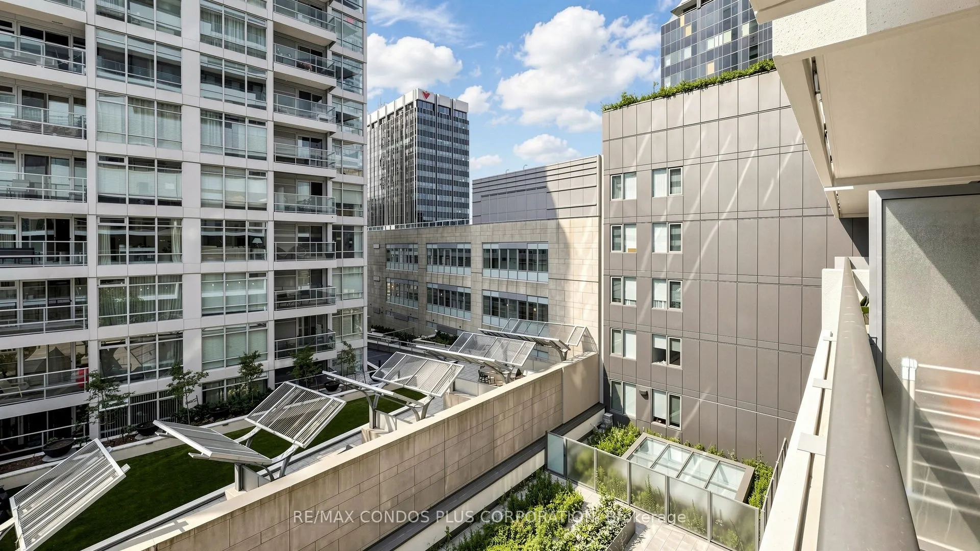 2221 Yonge Street #506