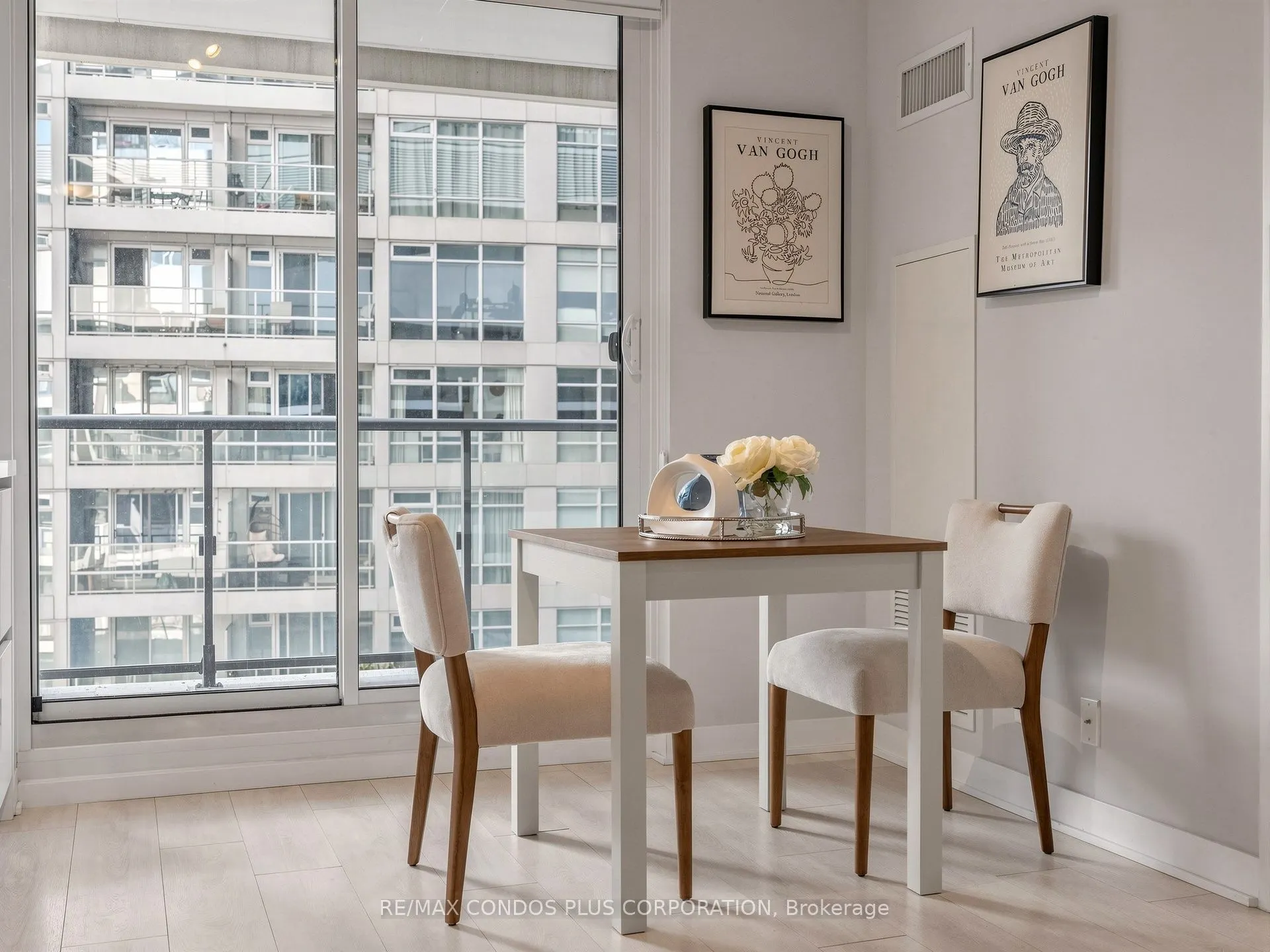 2221 Yonge Street #506