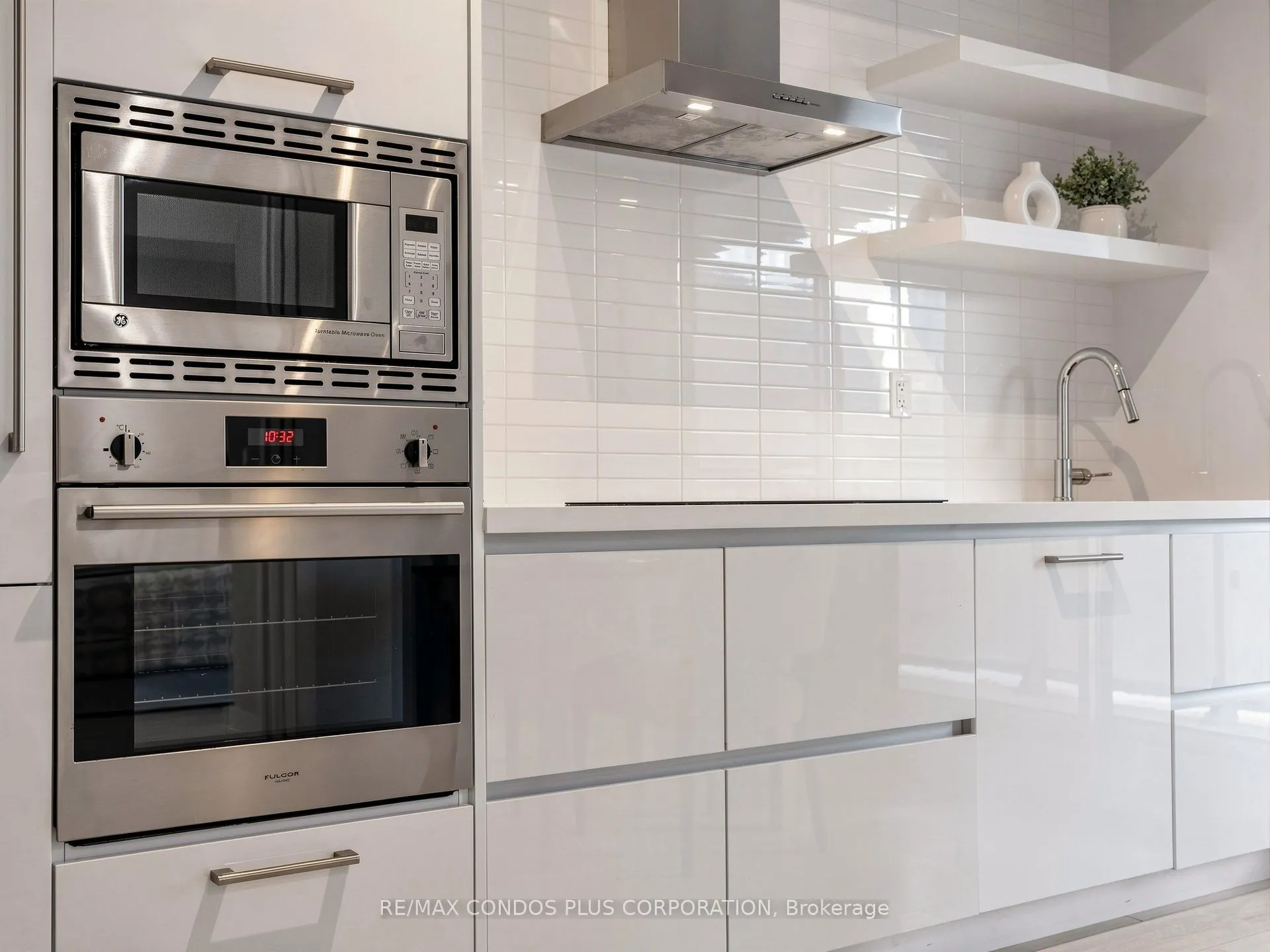 2221 Yonge Street #506