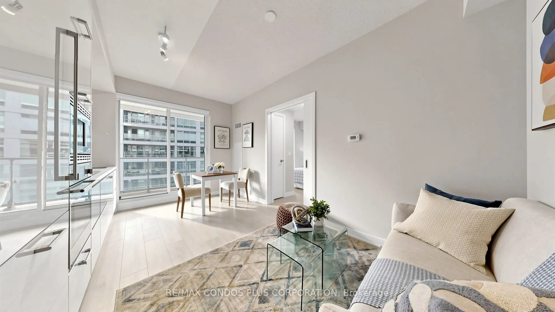 2221 Yonge Street #506