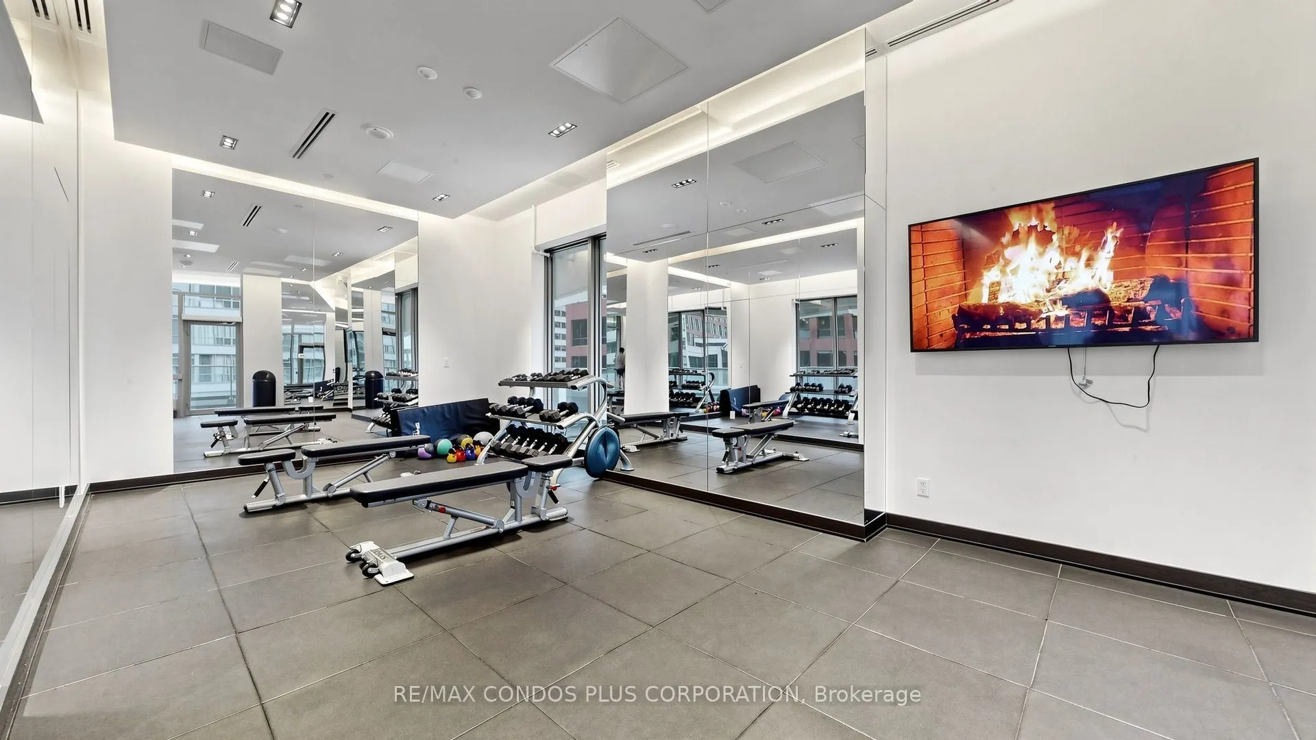 2221 Yonge Street #506